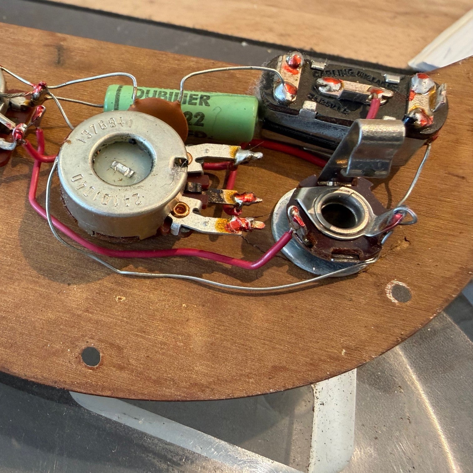 Ampeg Dan Armstrong Lucite Guitar 1971 - Clear