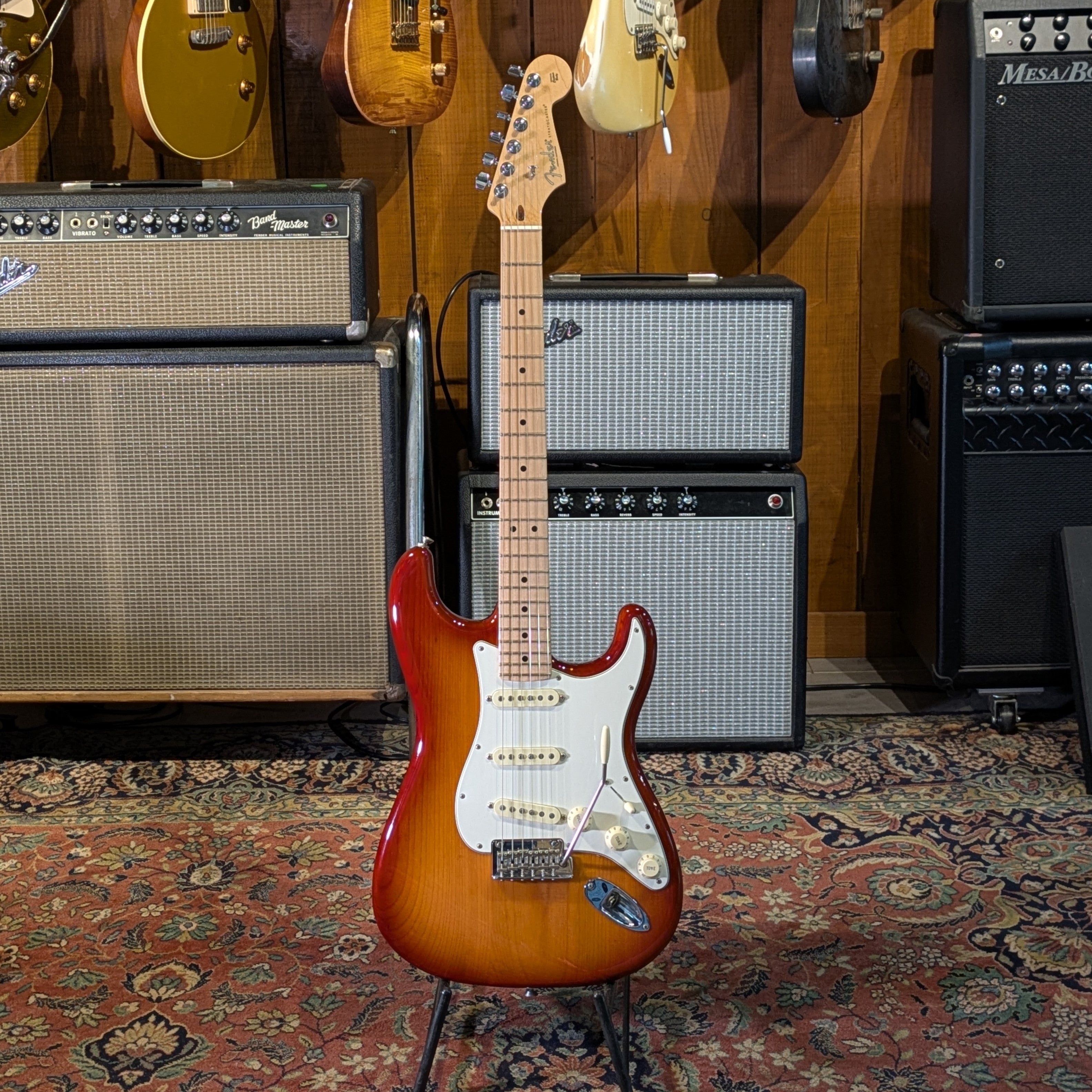 Fender American Professional Stratocaster with Maple Fretboard 2019