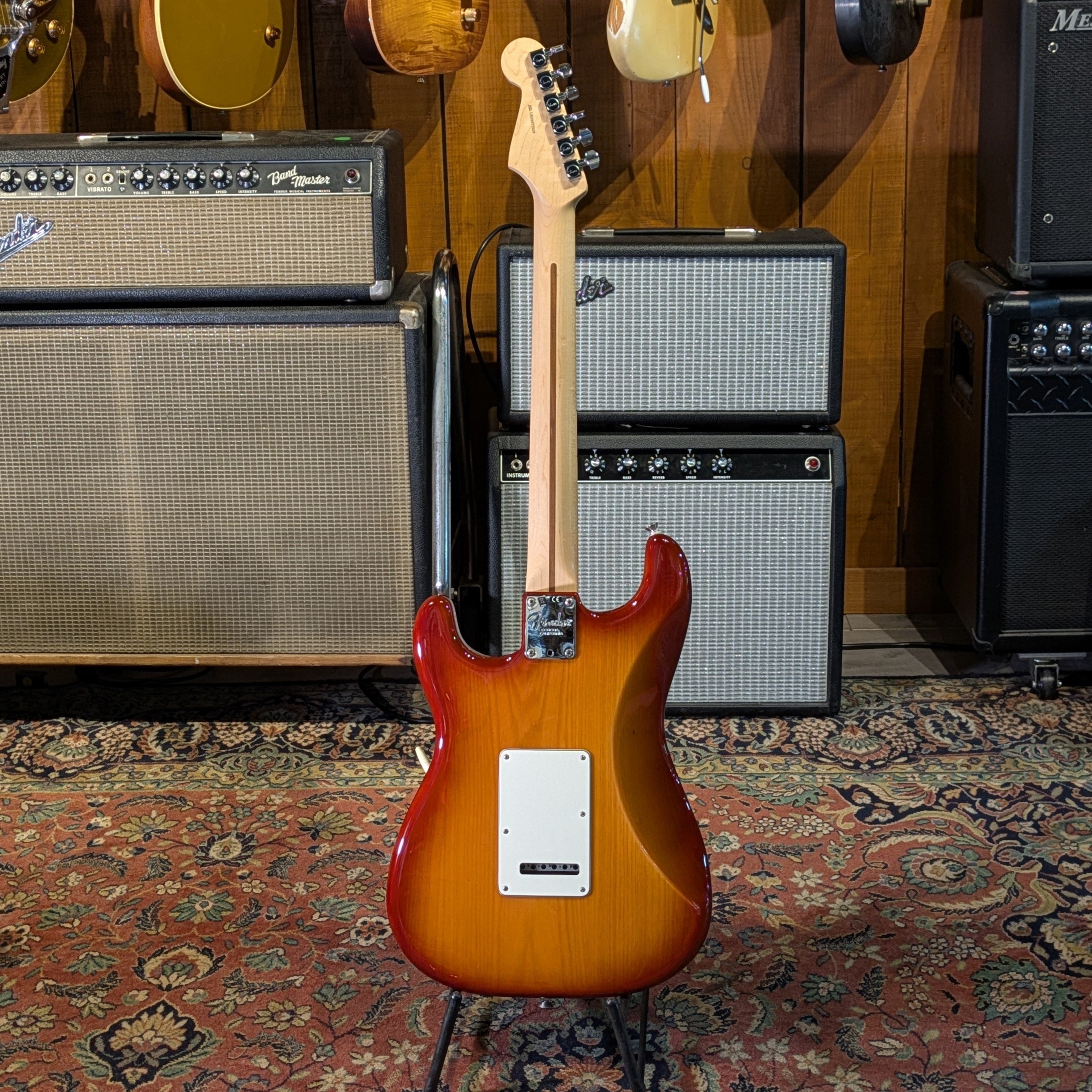 Fender American Professional Stratocaster with Maple Fretboard 2019