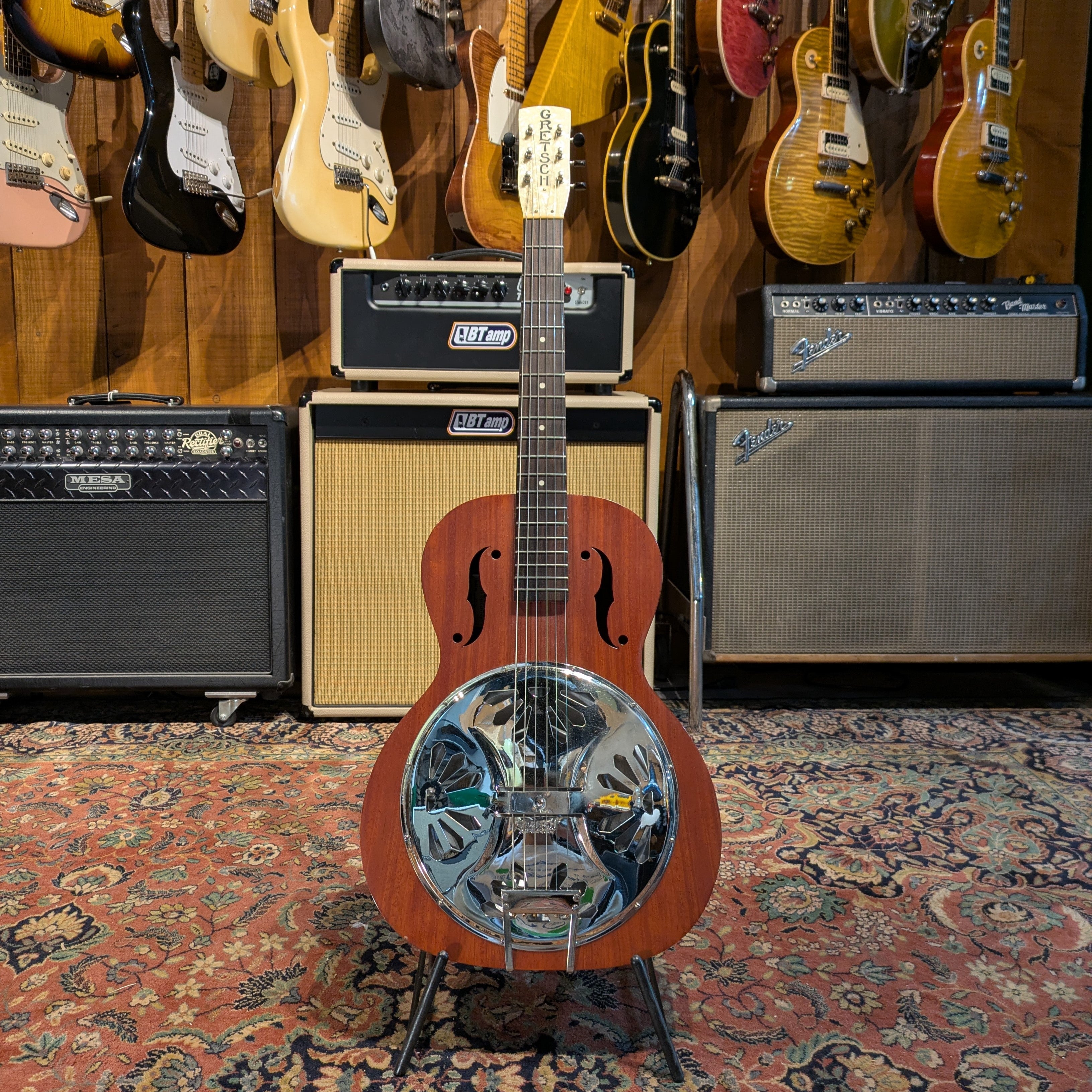 Gretsch G9200 Boxcar Round-Neck Resonator