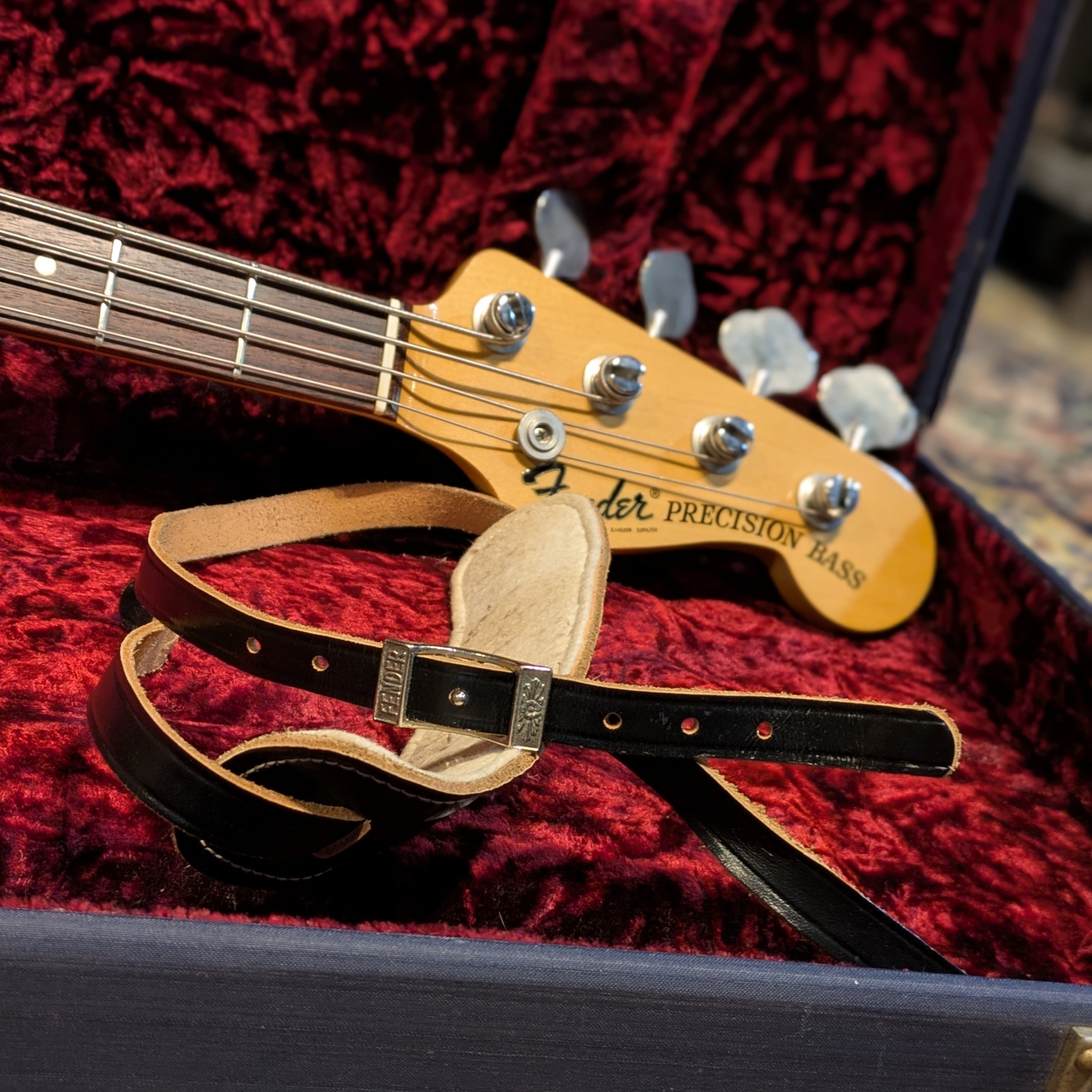 Fender Precision Bass with Rosewood Fretboard 1968 - Sunburst