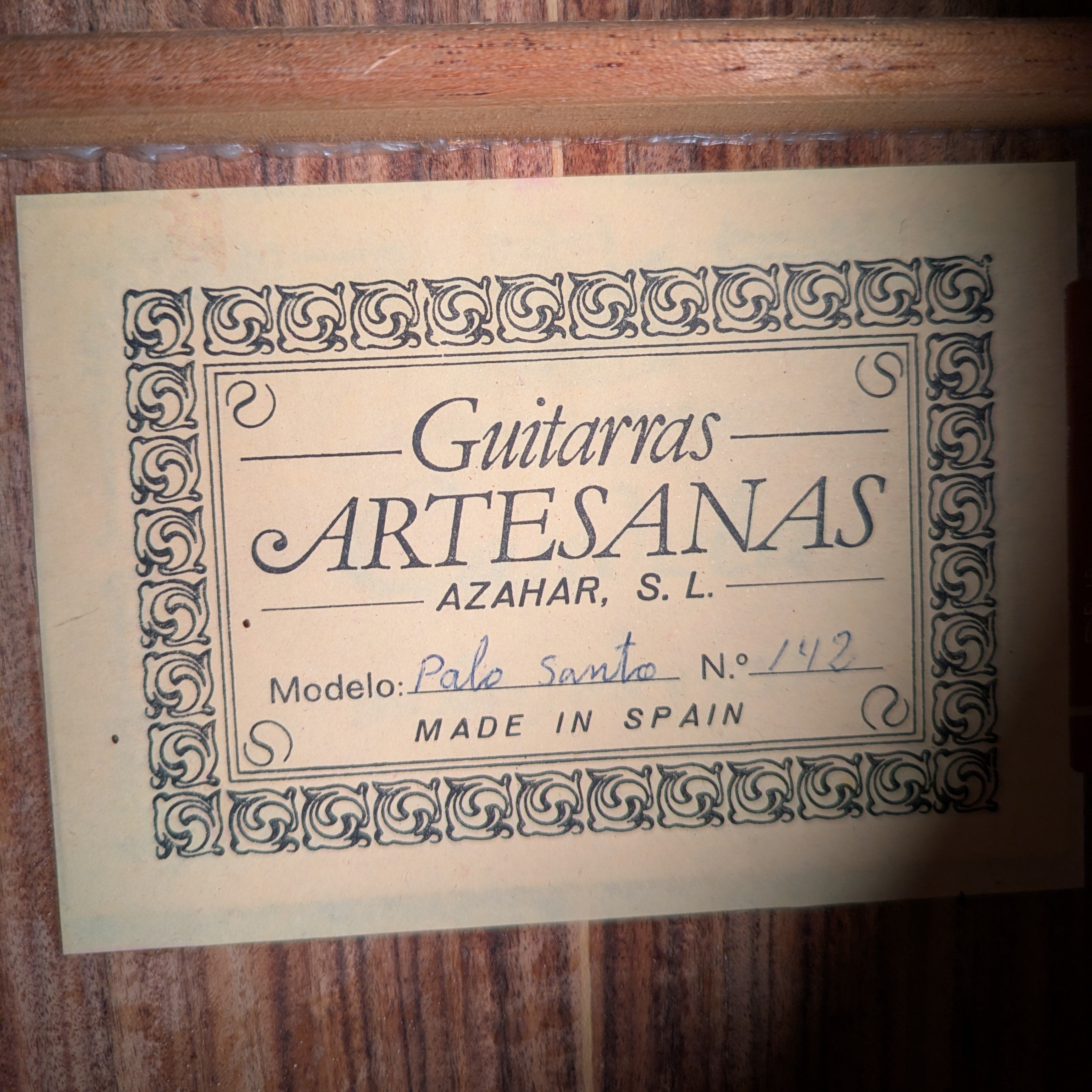 AZAHAR Modelo Palo Santo No 142