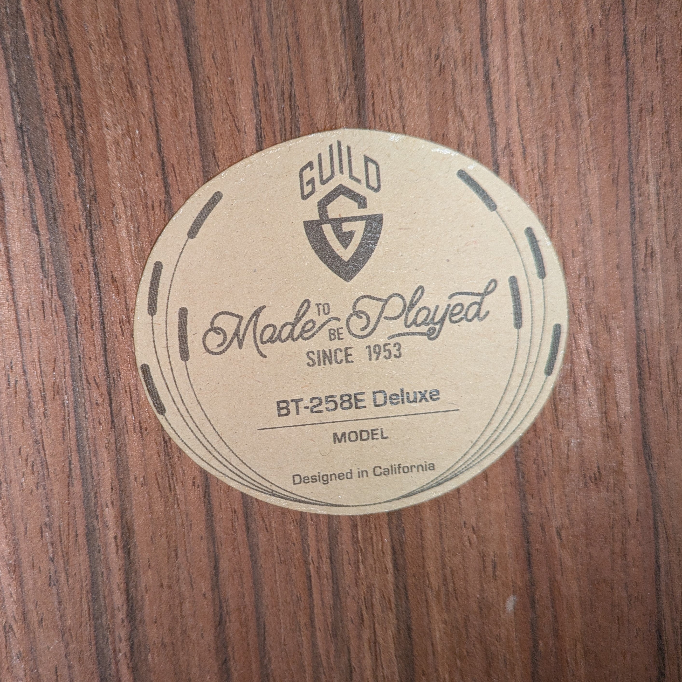 Guild Westerly Collection BT-258E Deluxe Baritone