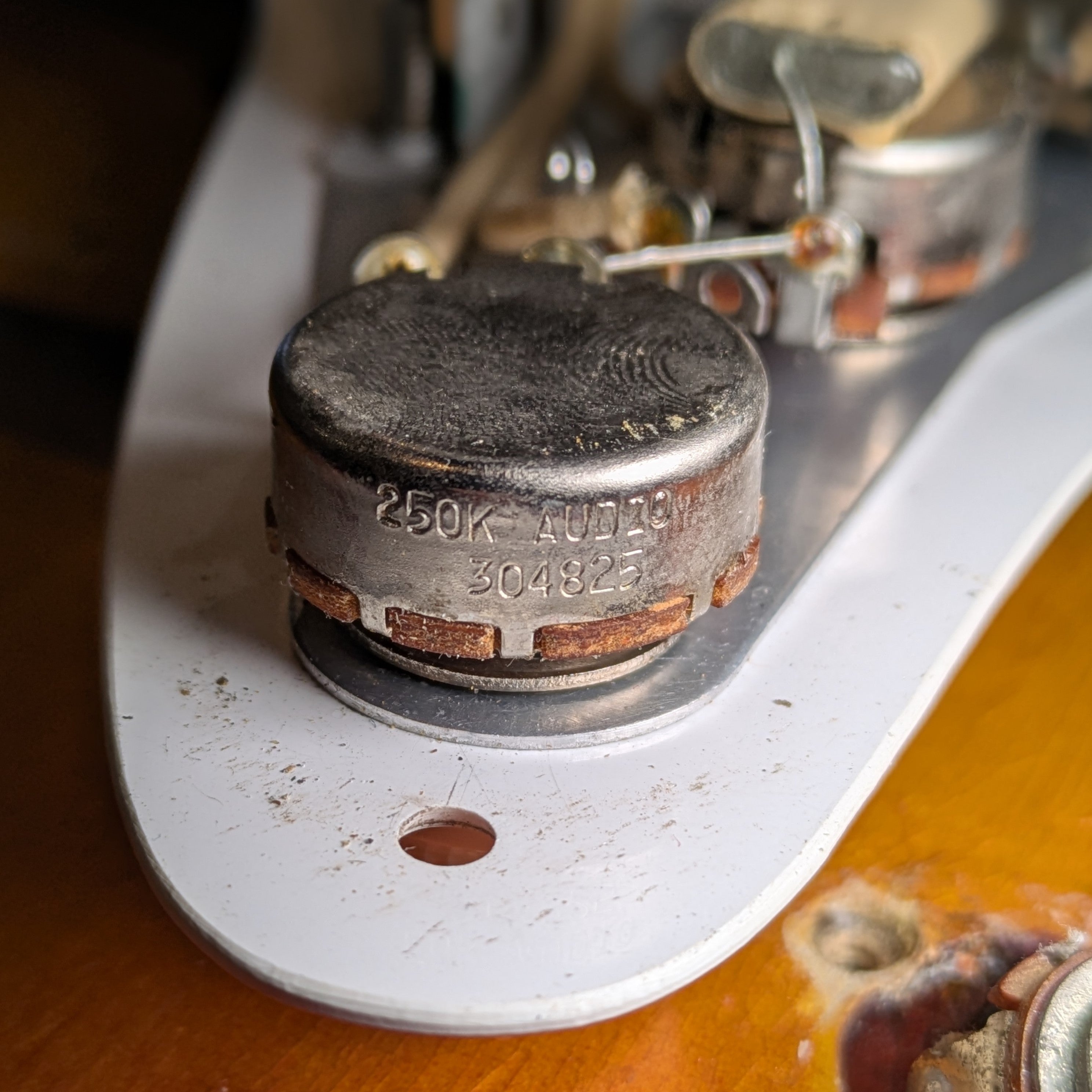 Fender Stratocaster 1958 - 3 Tone Sunburst