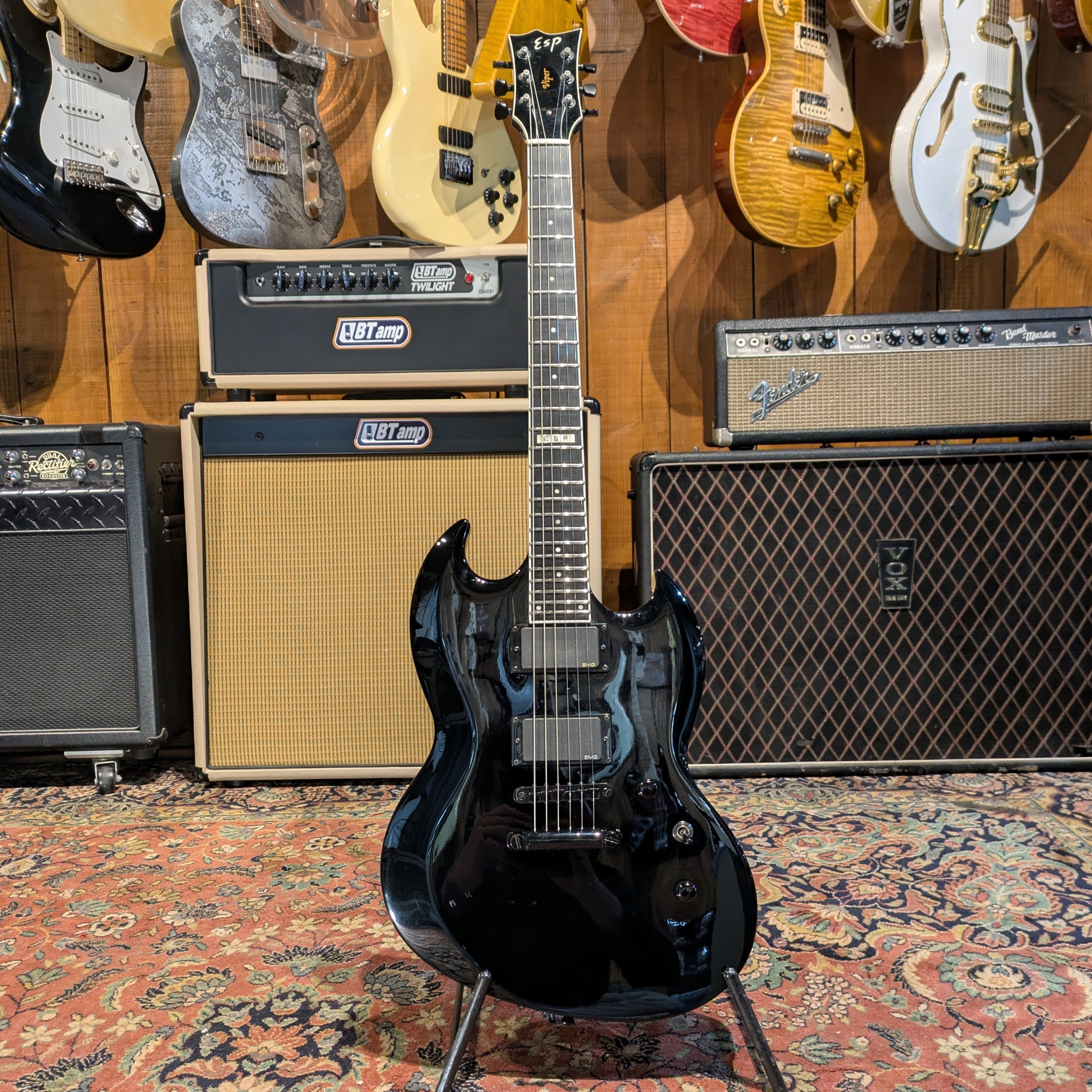 ESP LTD Viper Standard - Black - Made in Japan