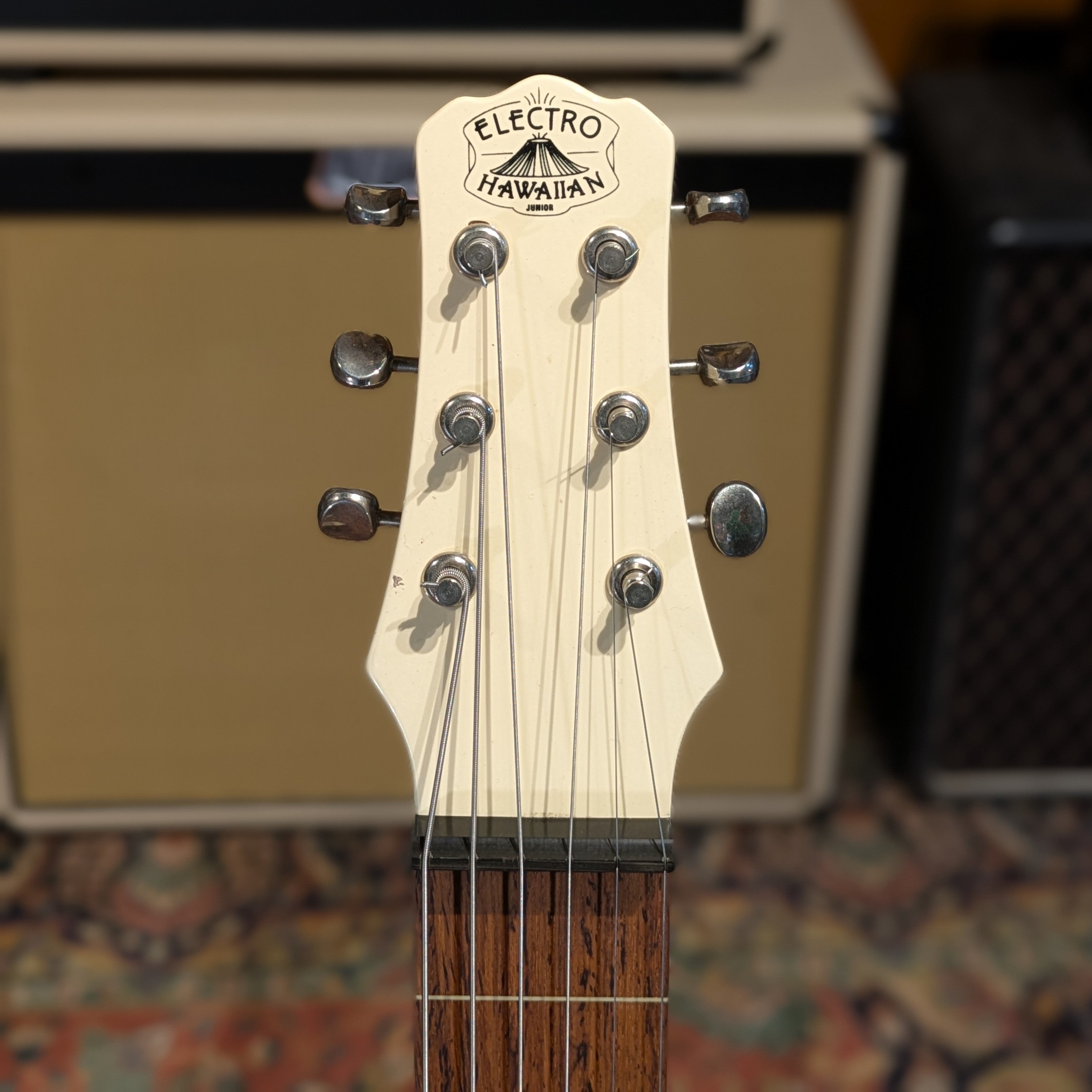 Electro Hawaiian ® Junior Antique White