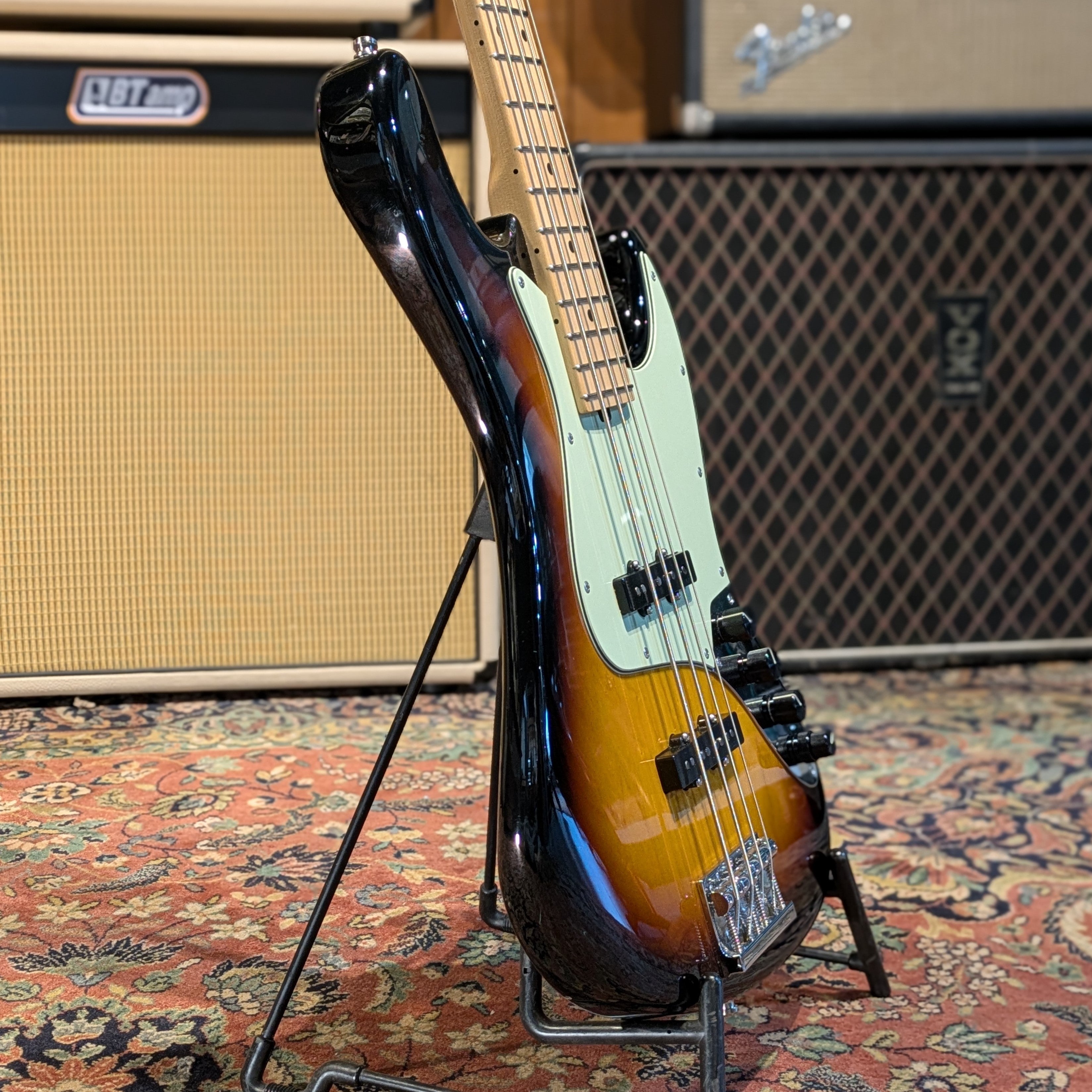 Sadowsky MV4 Japan 2013 - Three Tone Sunburst