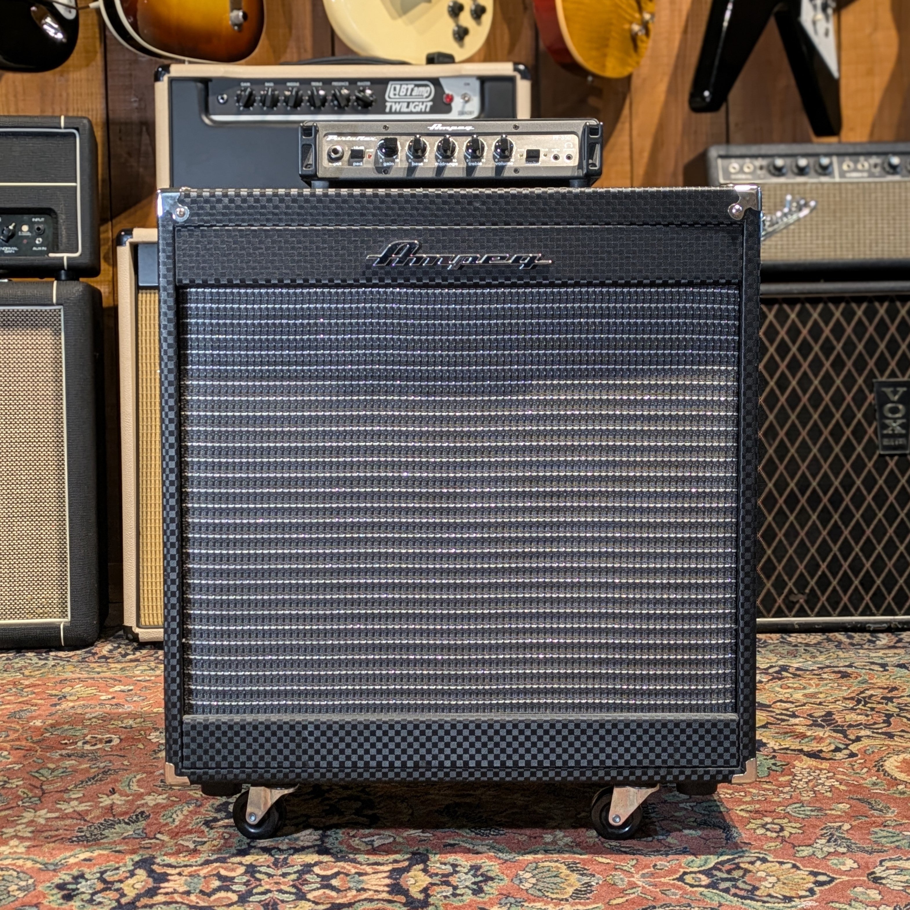 Ampeg PF-350 Portaflex 350-Watt Bass Amp Head with Ampeg PF 115he