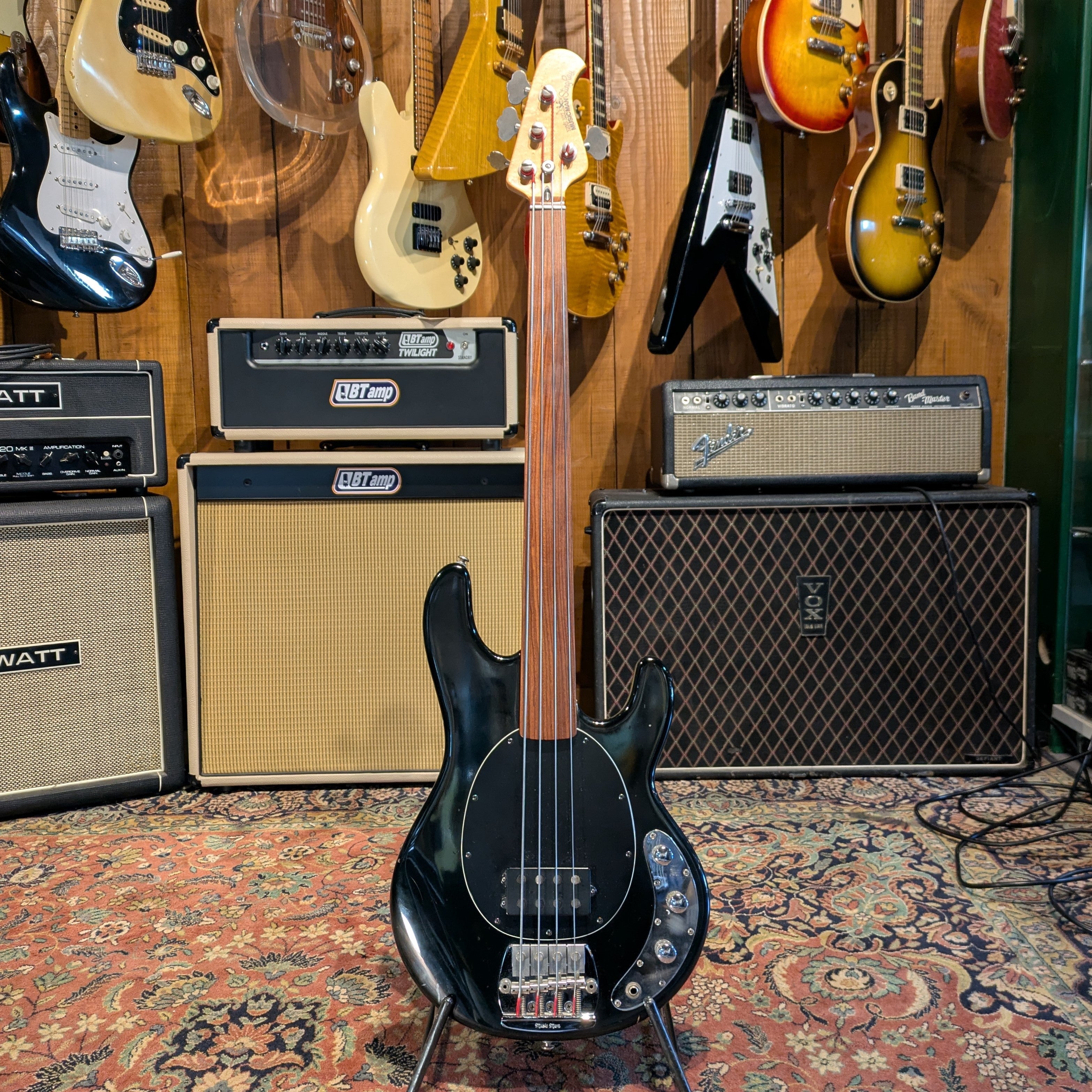 Ernie Ball Music Man StingRay 4 H Fretless 1988 - Black