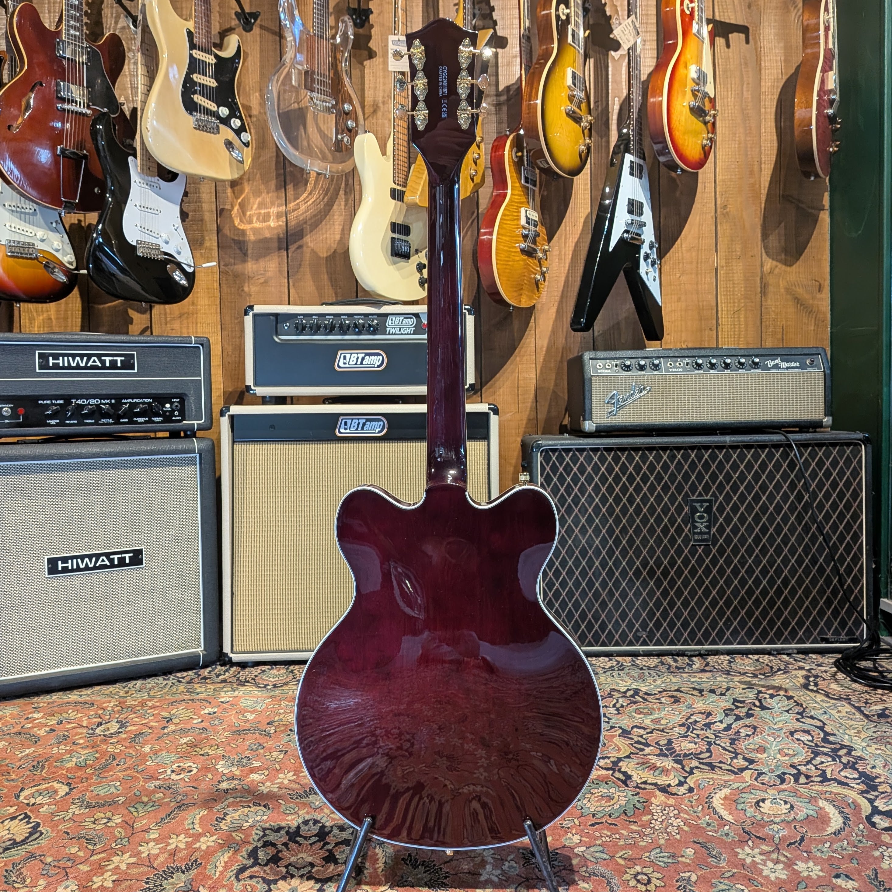 Gretsch G5422TG Electromatic Double Cutaway Hollow Body with Bigsby, Gold Hardware 2018 - Present - Walnut Stain