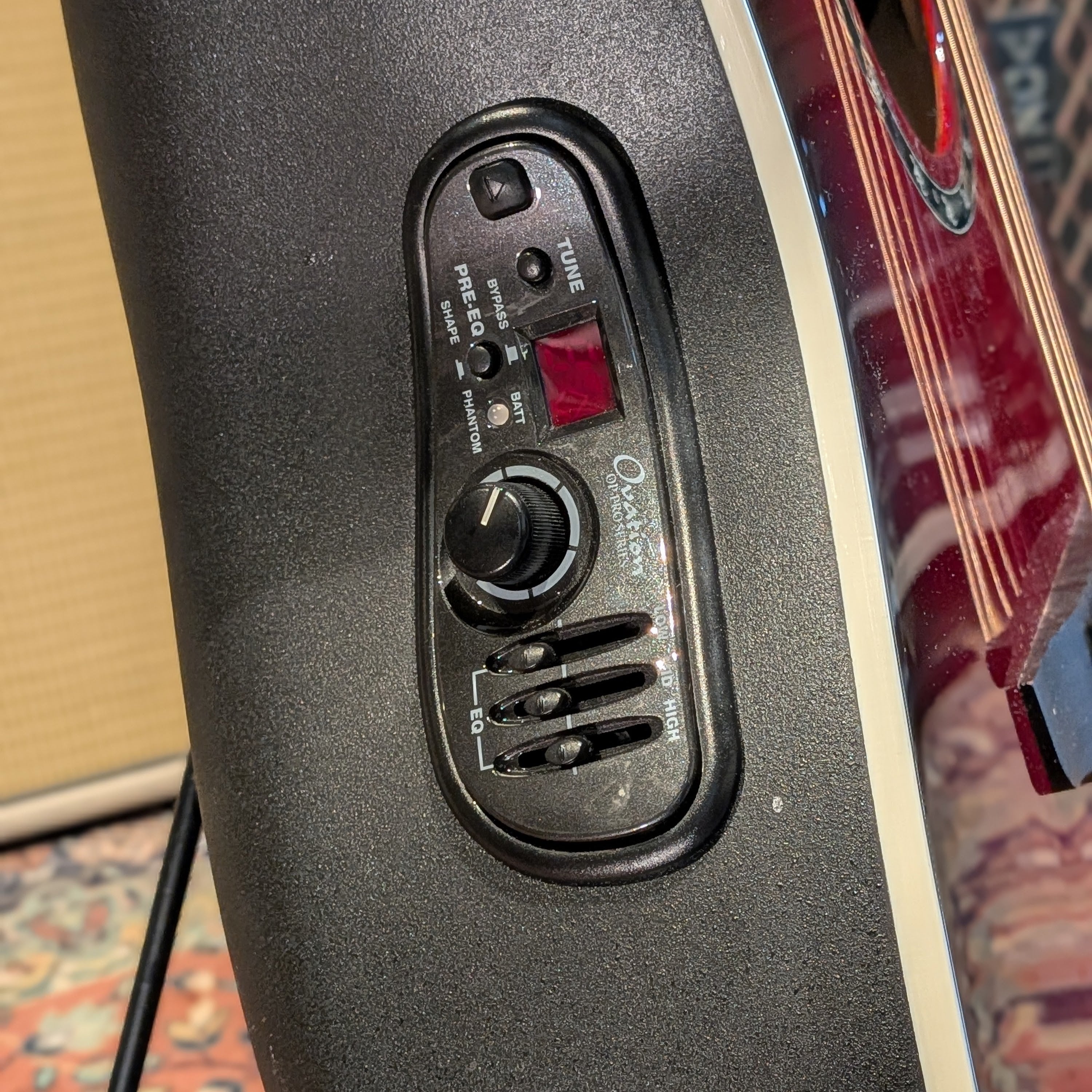 Ovation Pro Series 2771AX-CCB-G - Cherry Burst