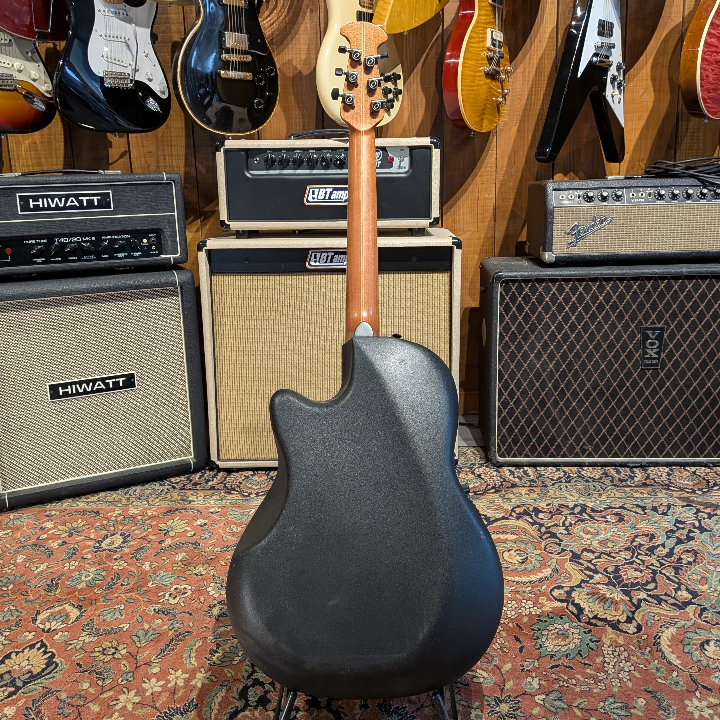 Ovation Pro Series 2771AX-CCB-G - Cherry Burst