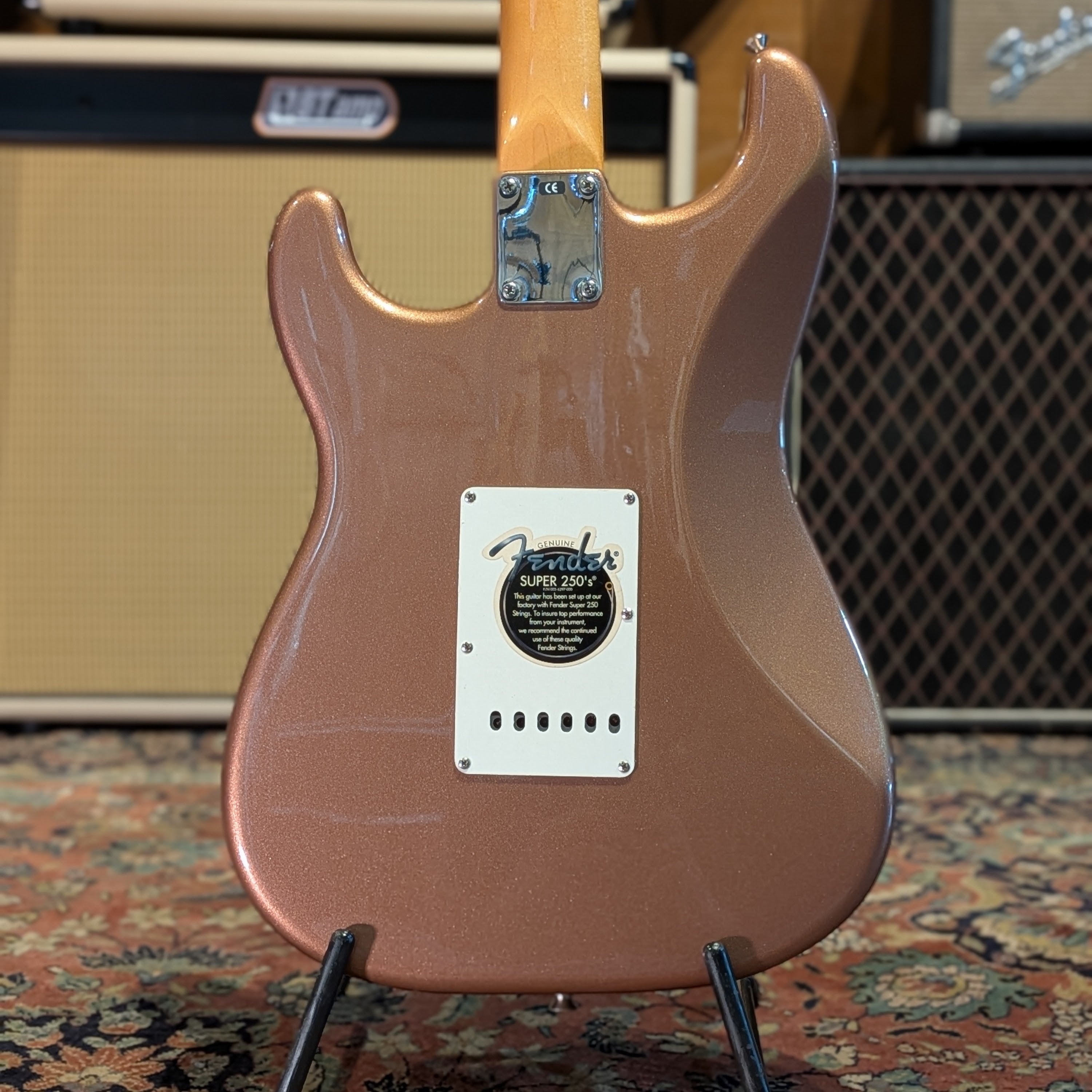 Fender Classic Series '60s Stratocaster with Rosewood Fretboard- 2003 - Burgundy Mist