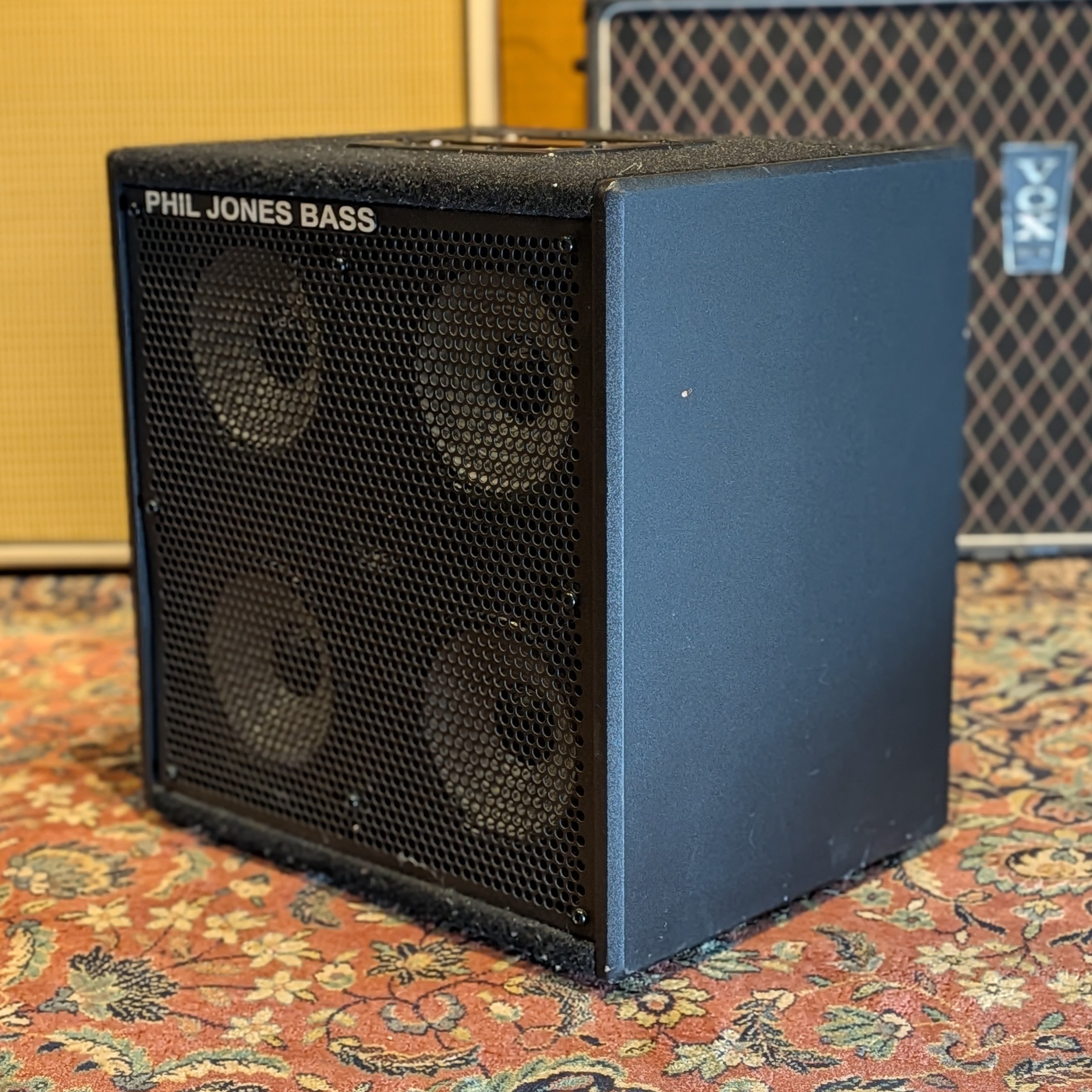 Phil Jones Cab 47 300-Watt 4x7" Bass Cabinet