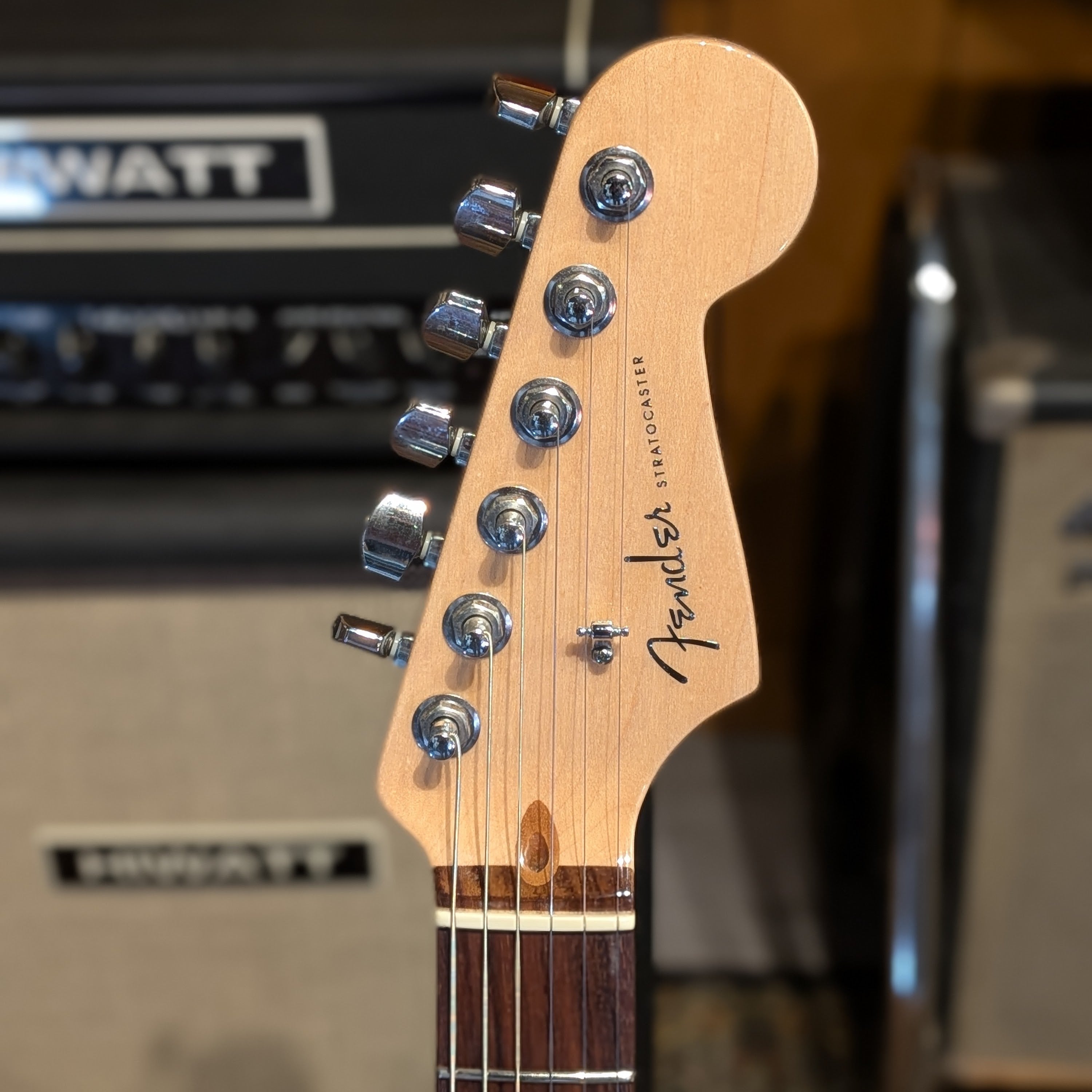 Fender American Deluxe Stratocaster Ash with Rosewood Fretboard 2009 - Aged Cherry Burst