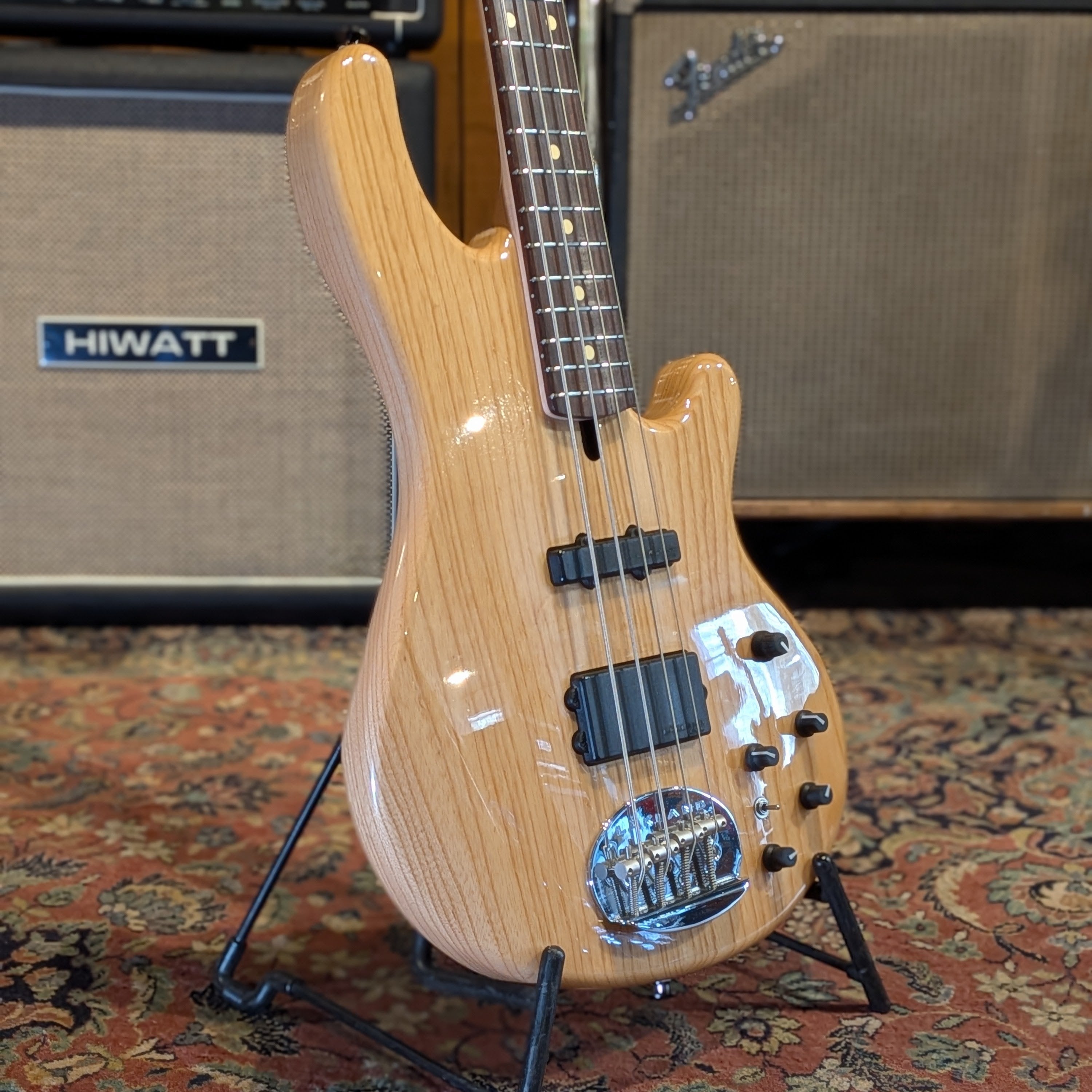 Lakland Skyline 44-02 Deluxe Bass Natural