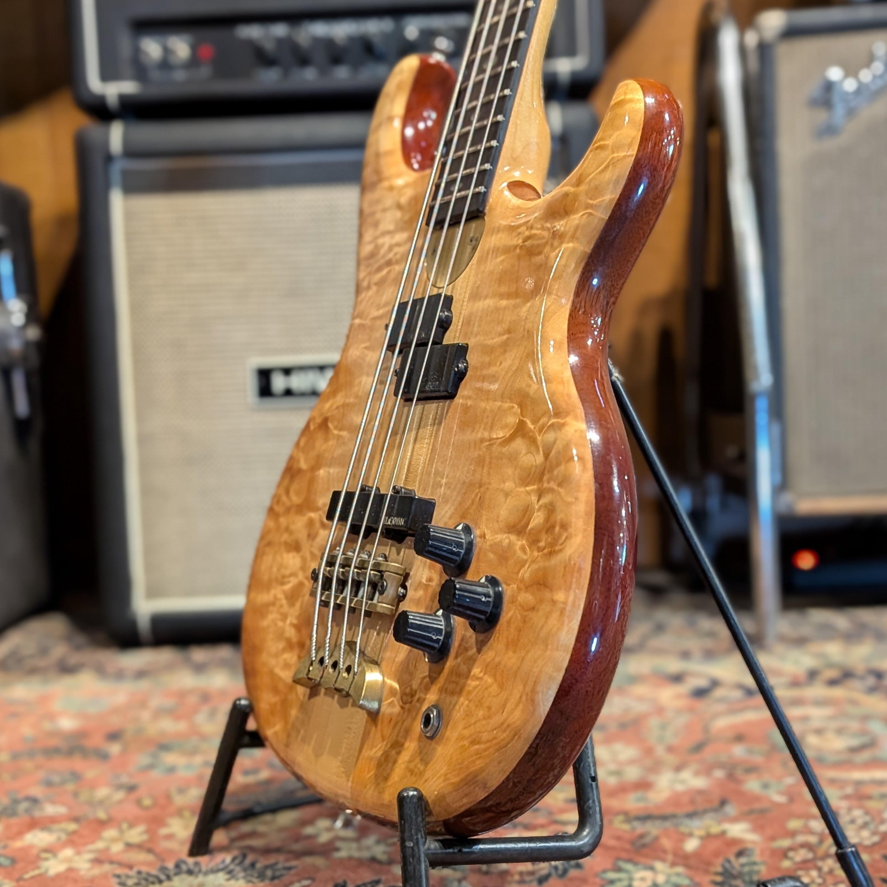 Alembic Persuader Bass - Quilted Maple