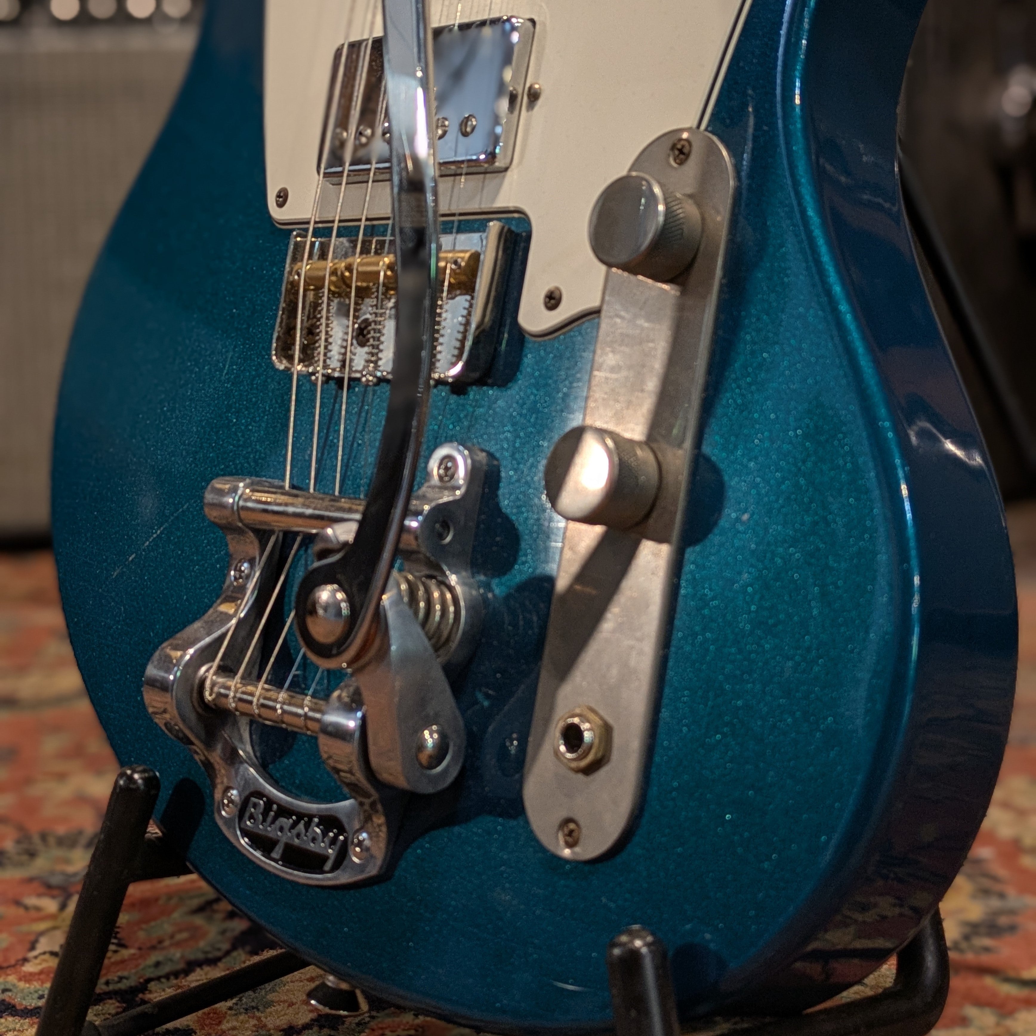 Girault Guitars California 2024 - Ocean Turquoise Relic Bigsby + configuration micros Dynasonic