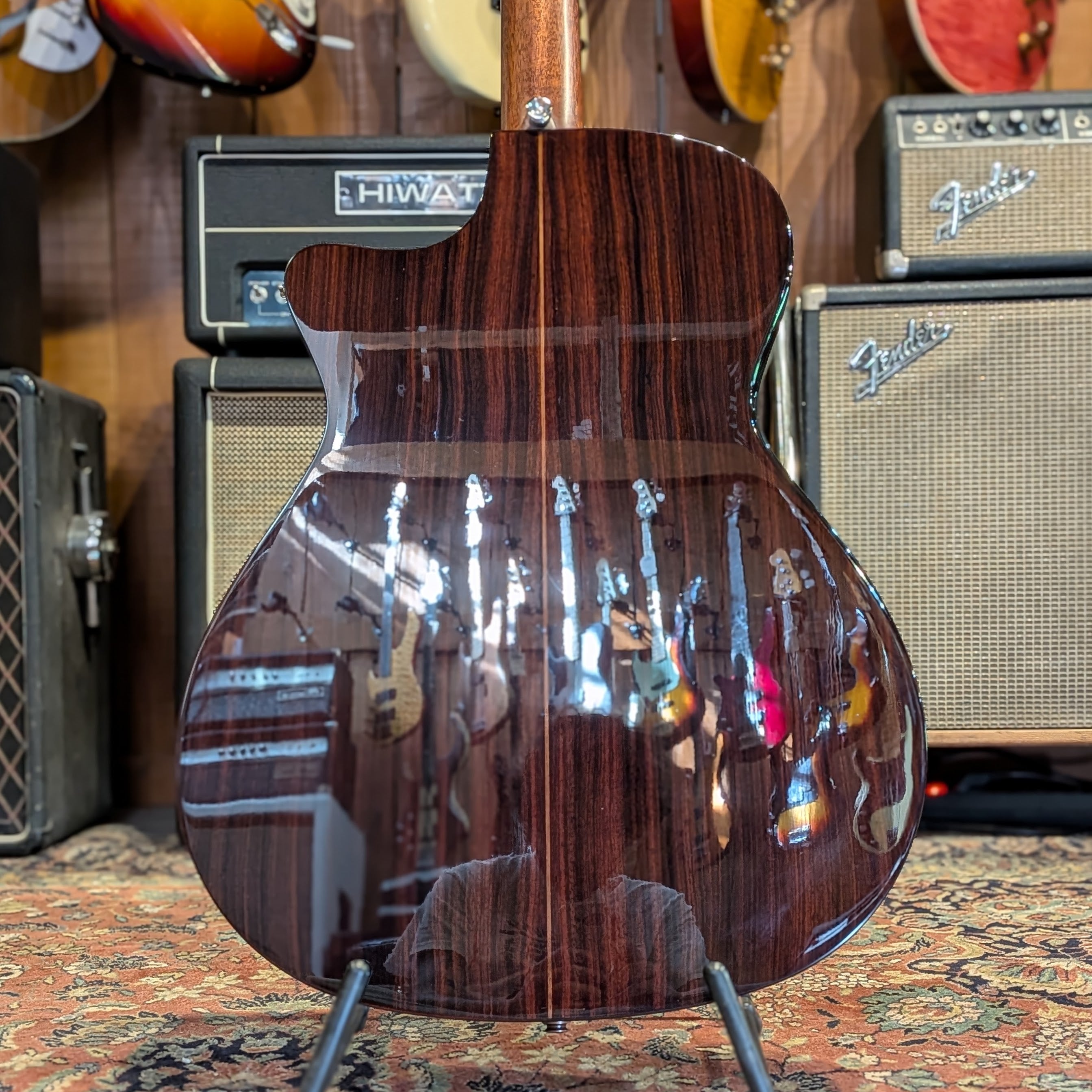 Alvarez Masterworks MG70ce Custom Grand Auditorium