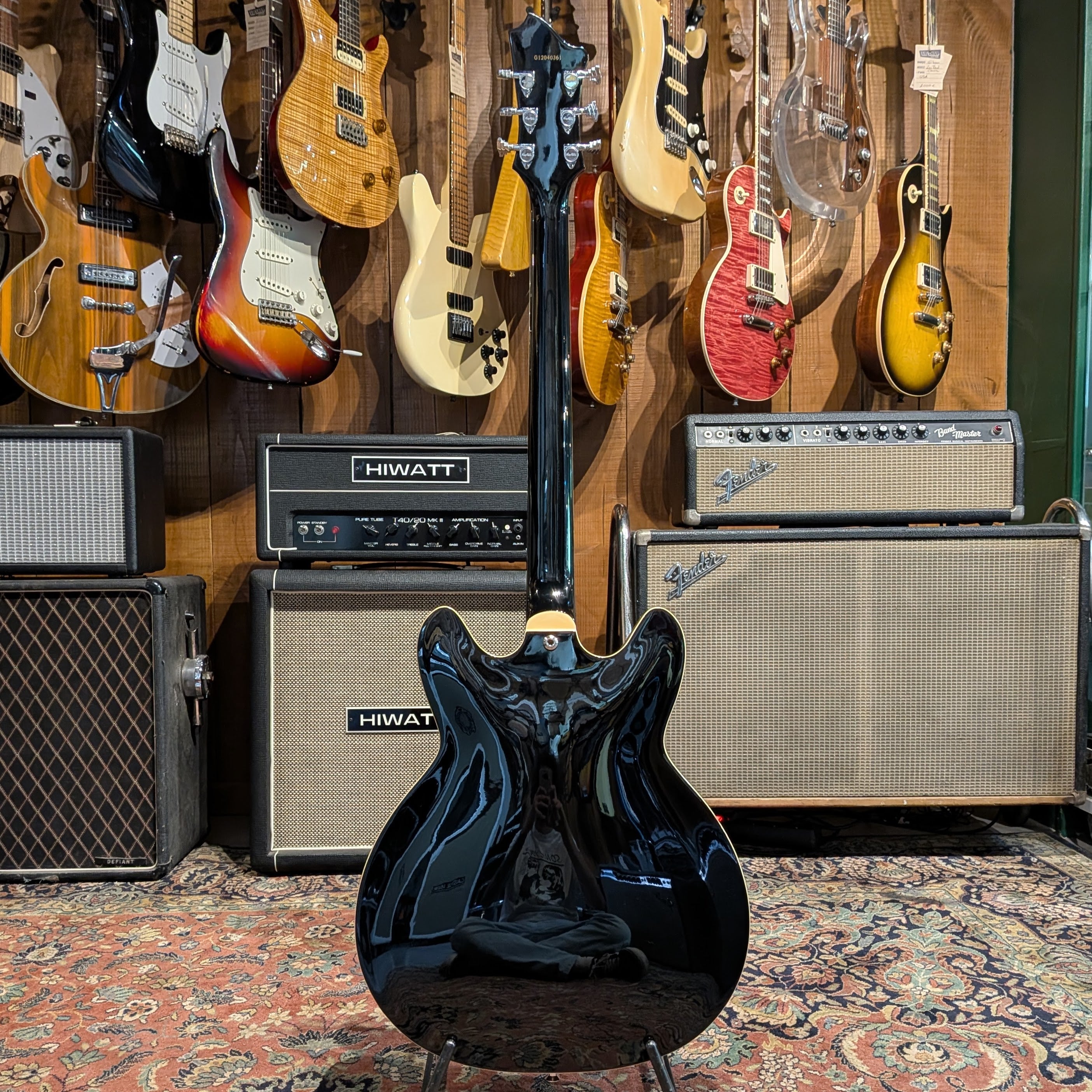 Hagstrom Viking Baritone - Black
