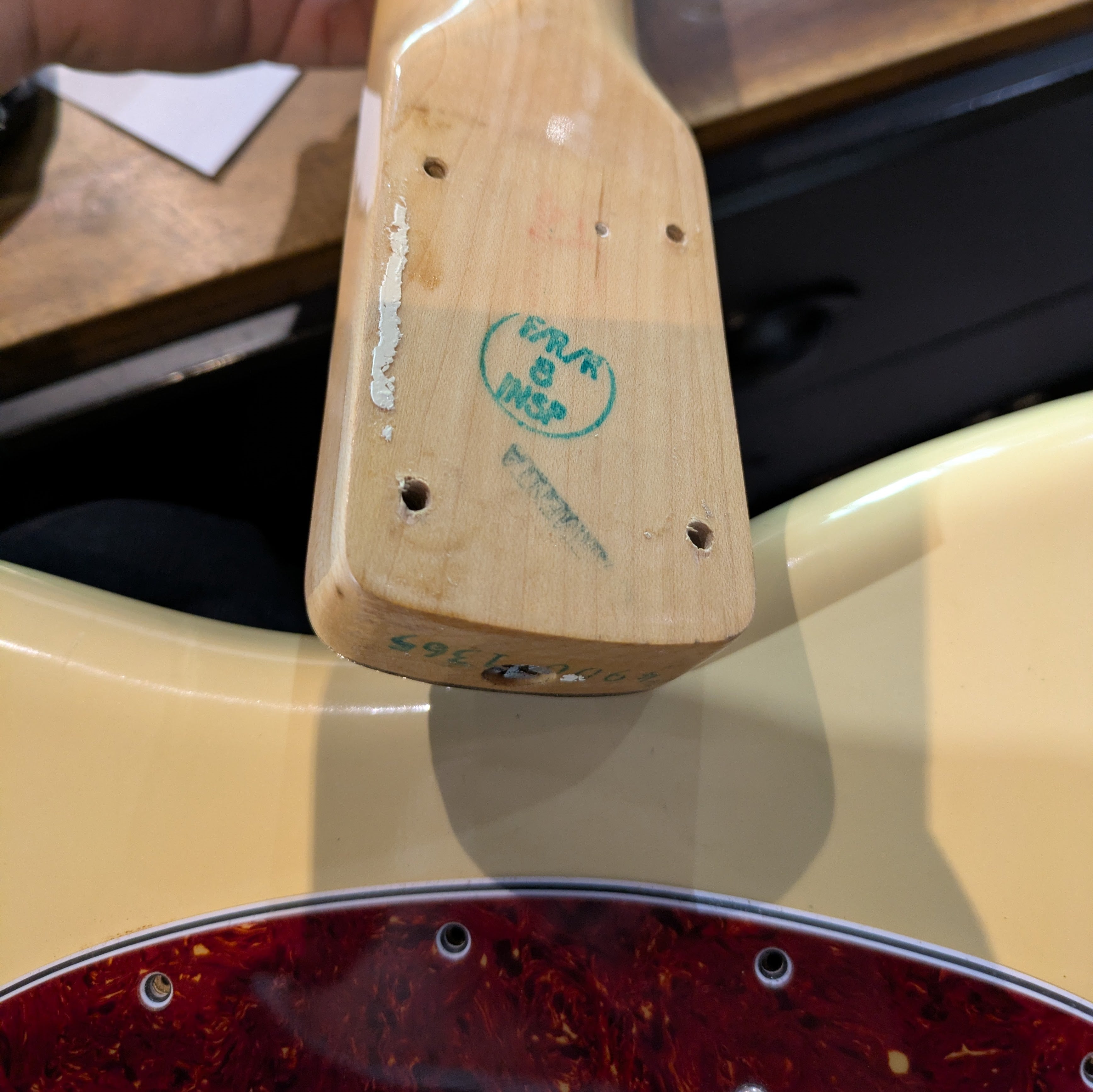 Fender Musicmaster with Rosewood Fretboard 1976 - Olympic White