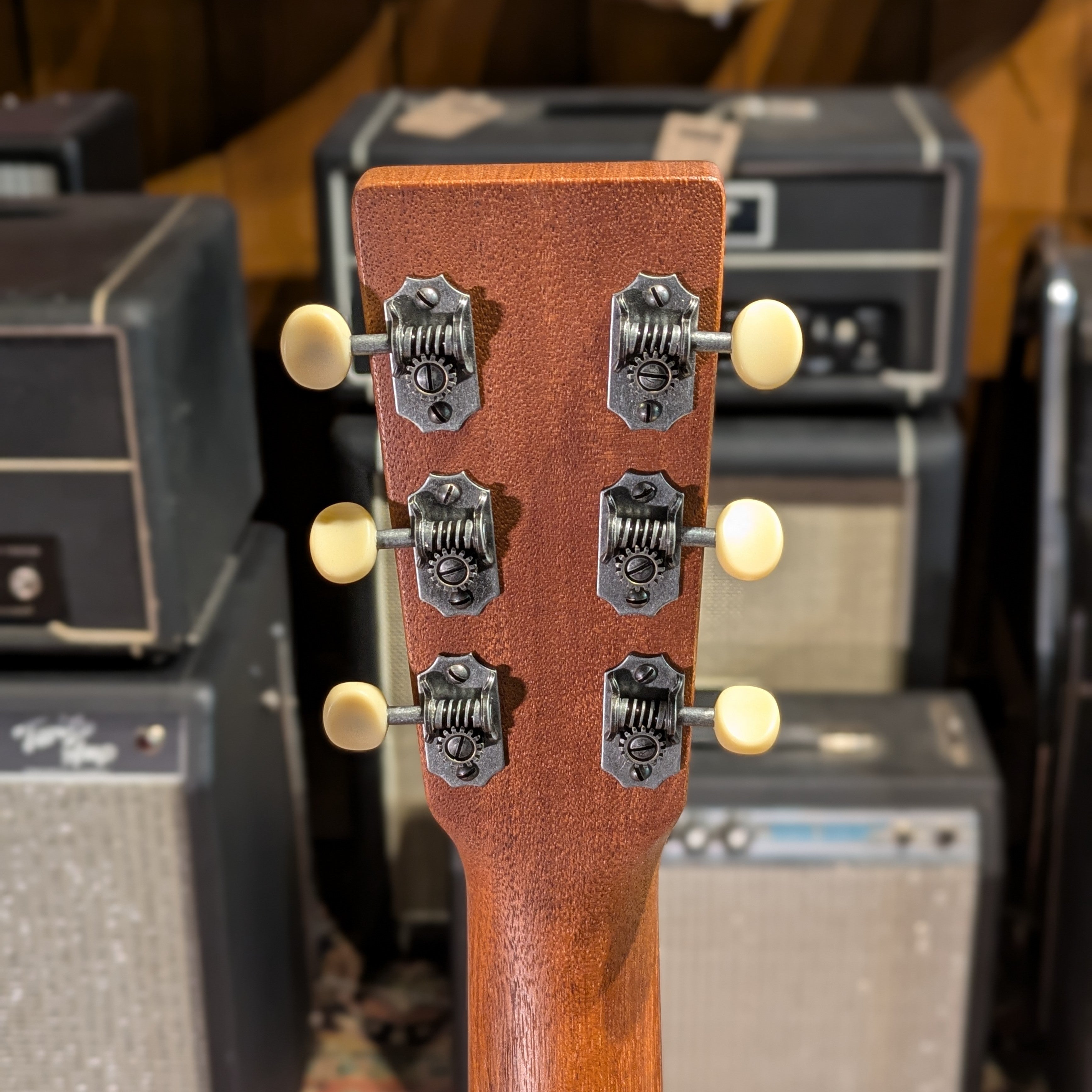 Martin 000-17 Whiskey - Whiskey Sunset