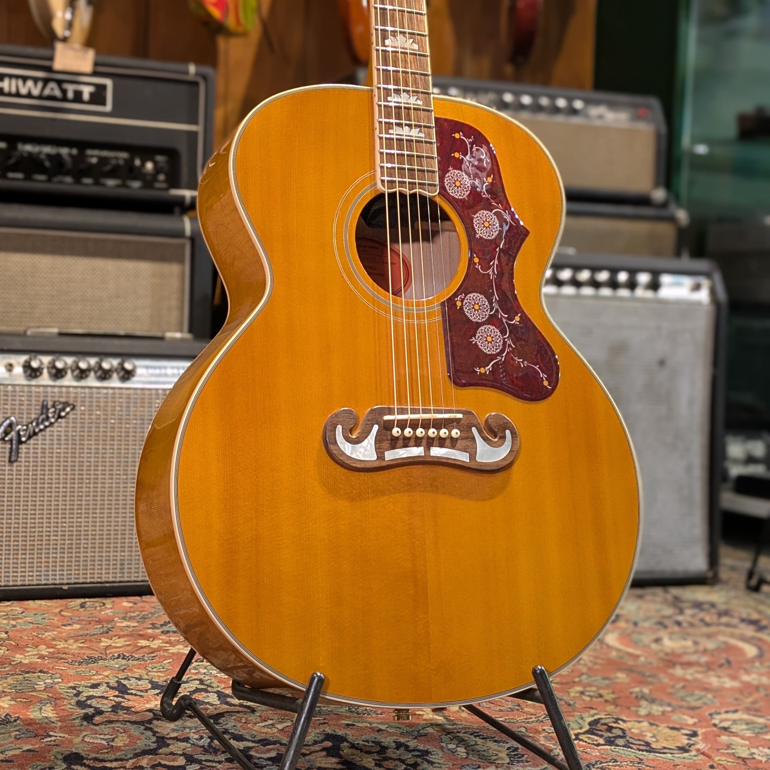 Epiphone inspired by Gibson J-200 2021