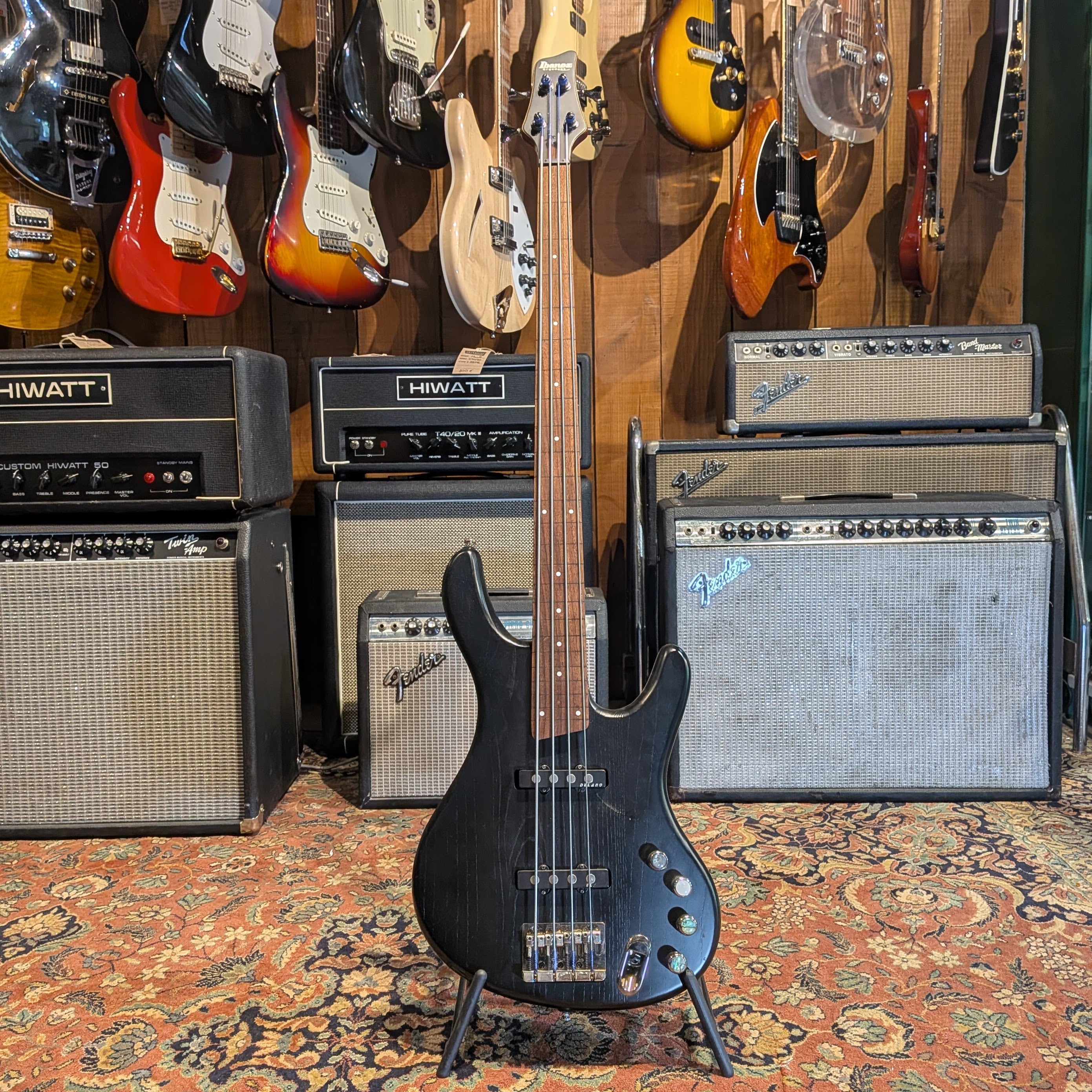 Ibanez EDB550-BKF Ergodyne Bass unfretted - Black Flat
