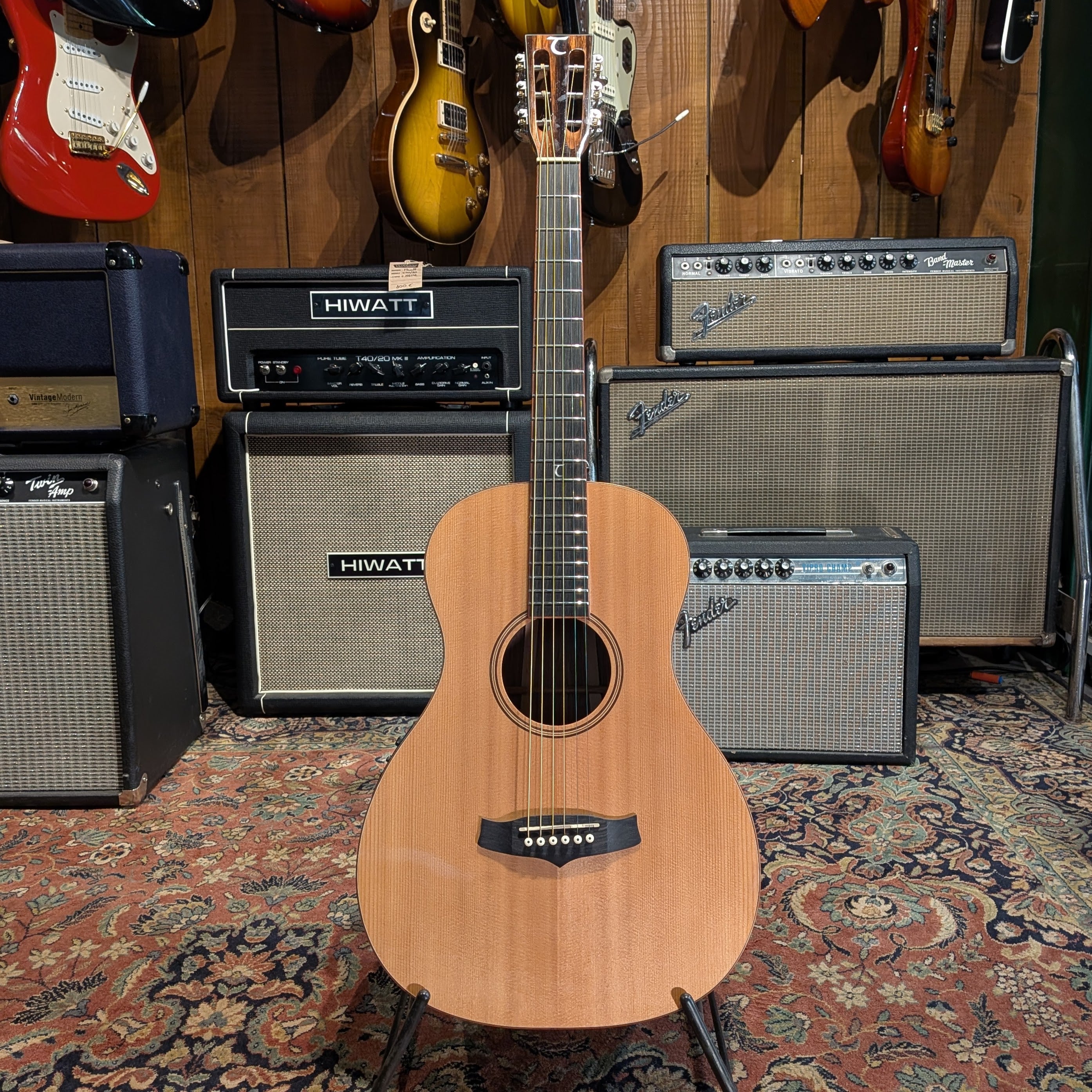 Tanglewood TWJ-P-E Java with Electronics - Natural Gloss