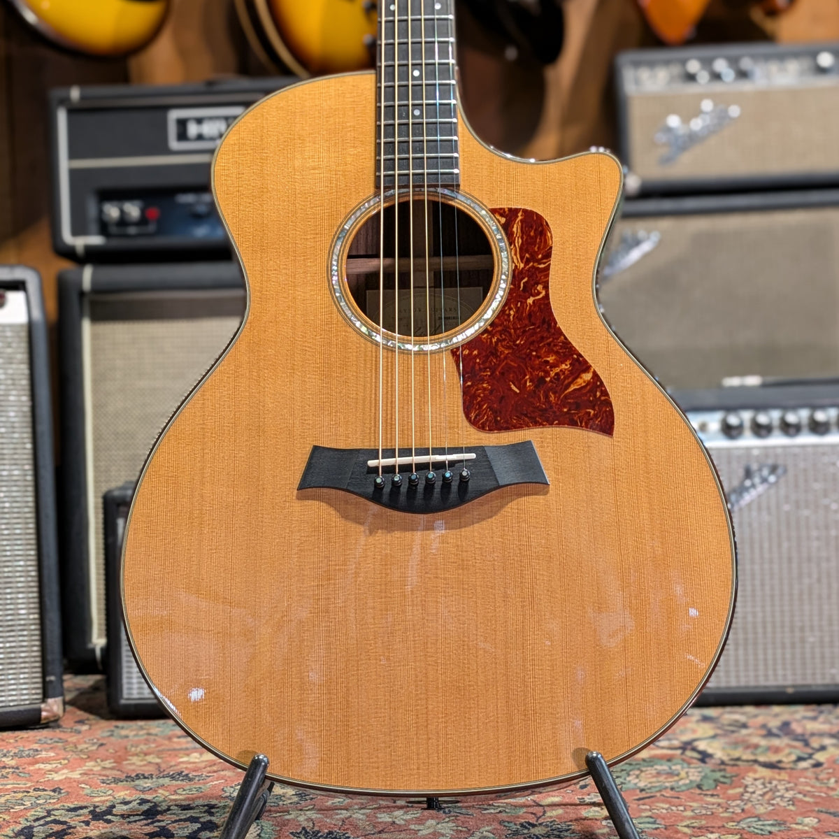 Taylor 714ce with ES1 Electronics 2008 - Natural