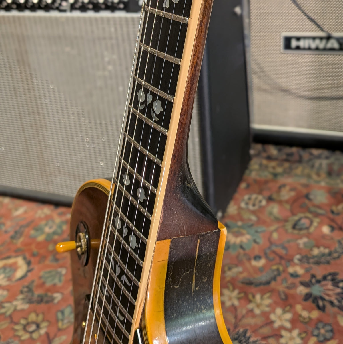 Gibson Les Paul Artisan 3-Pickup 1977 - Walnut