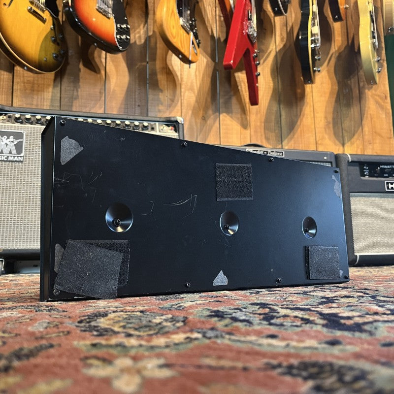 Boss RC-50 + Flycase Rollerbox