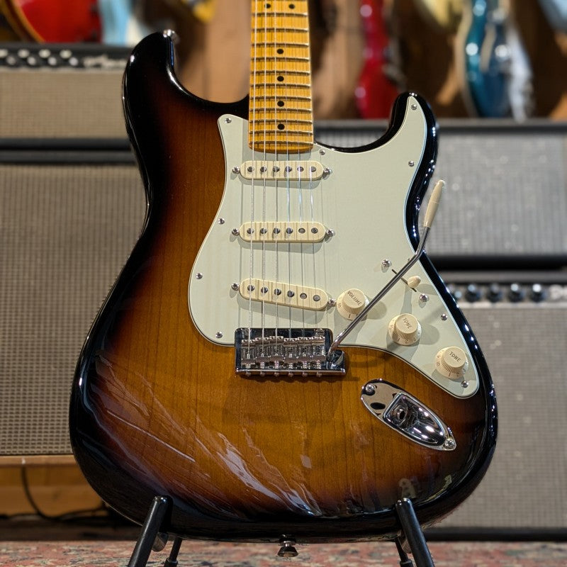 Fender 70th Anniversary American Professional II Stratocaster 2024 - 2TS
