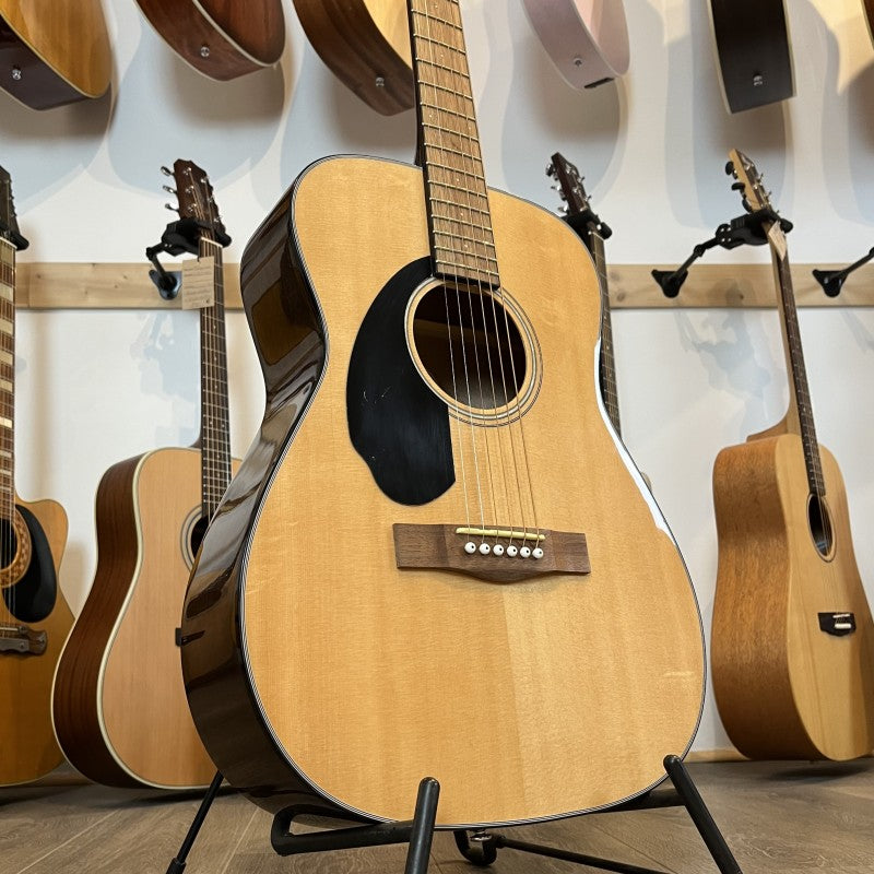 Fender CC-60S Gauchère