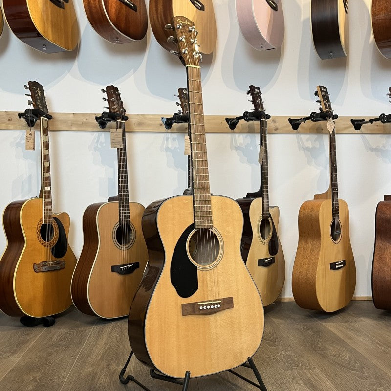 Fender CC-60S Gauchère