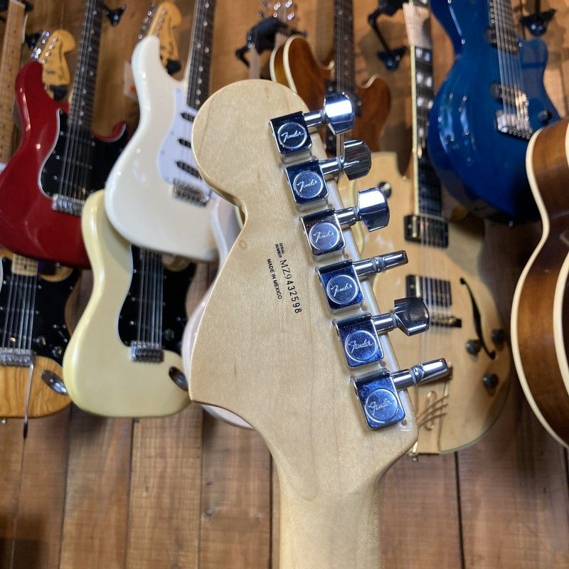 FENDER CLASSIC SERIES '72 TELECASTER DELUXE