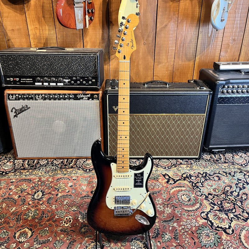 FENDER HSS STRATOCASTER PLAYER PLUS SUNBURST 2023