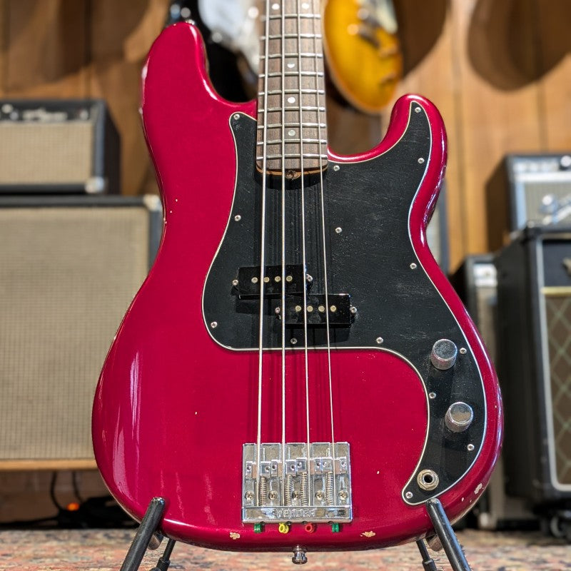Fender Nate Mendel Artist Series Signature Precision Bass