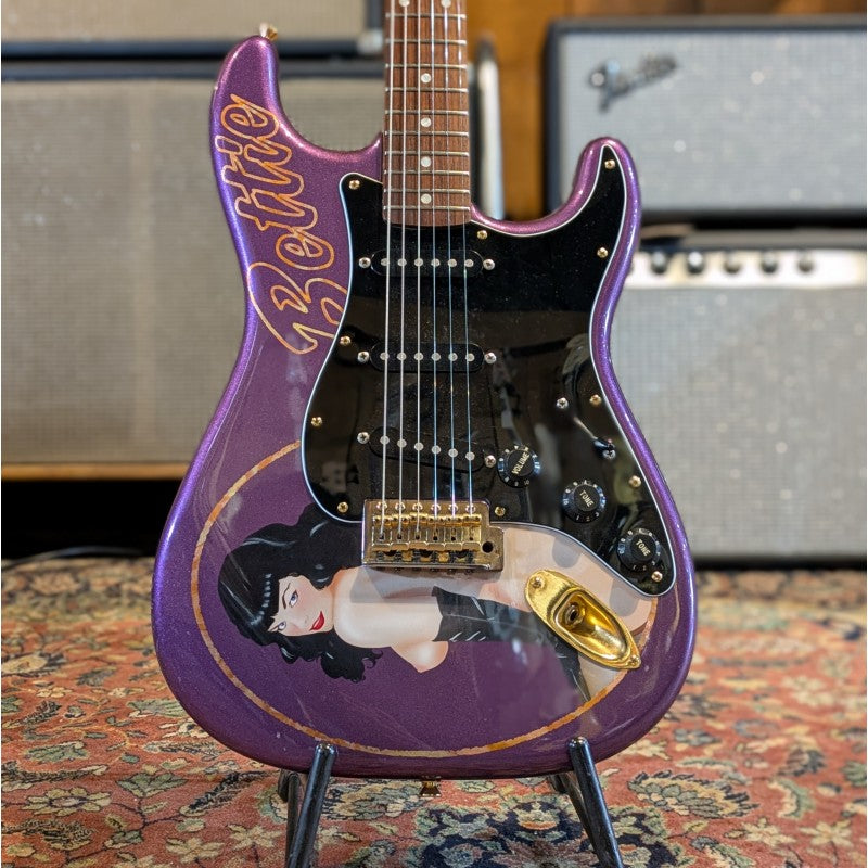 FENDER PARTCASTER STRATOCASTER PURPLE BETTIE