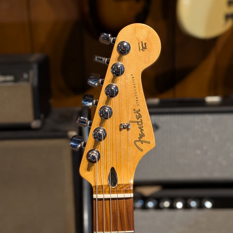 Fender Player Stratocaster HSS with Pau Ferro Fretboard Black
