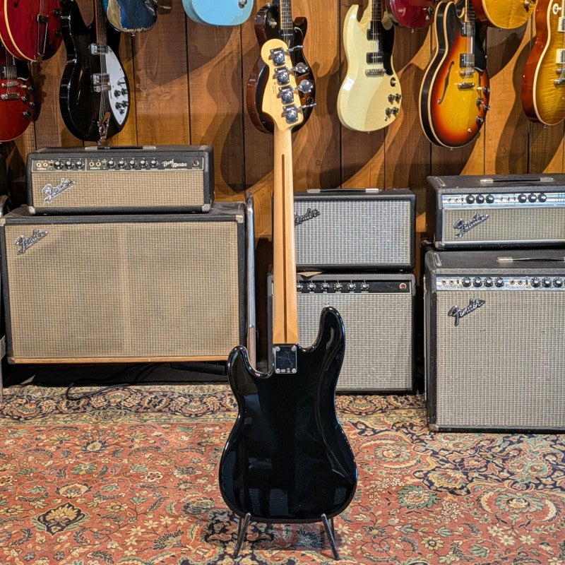 Fender Standard Precision Bass