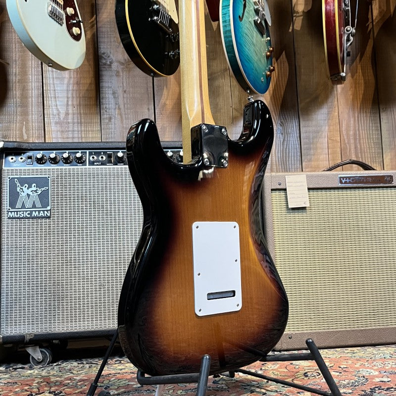 Fender Stratocaster Vintera Modified Sunburst