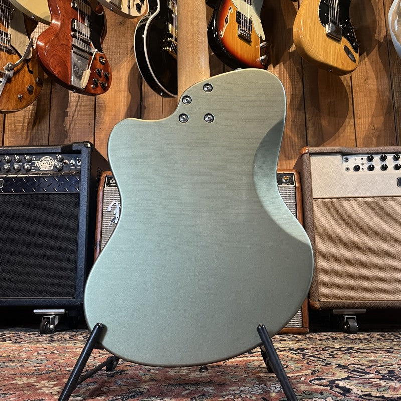 Girault Guitars California - Relic Green