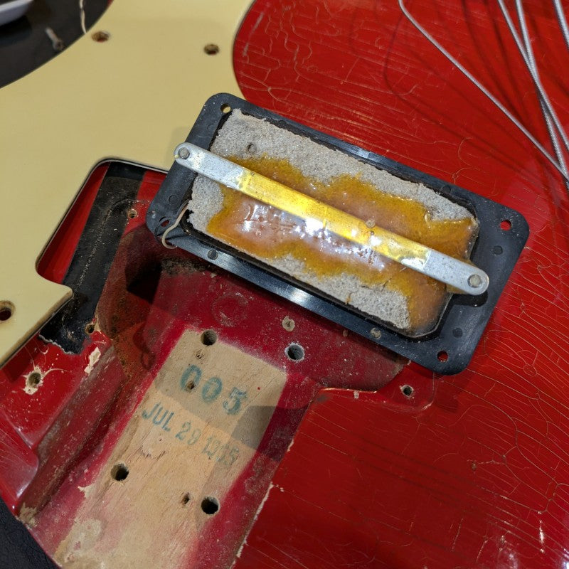 Mosrite Ventures Bass 1965 - Fiesta Red