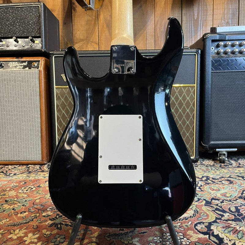 Peavey Raptor Custom SSS Maple -BLACK