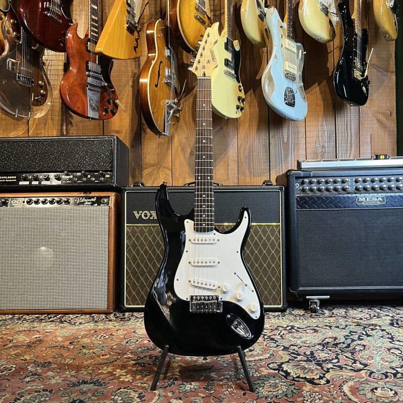 Peavey Raptor Custom SSS Maple -BLACK