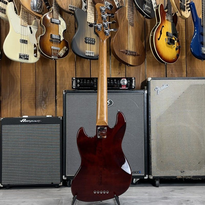 Sire Marcus Miller V5 Sunburst 5 Cordes