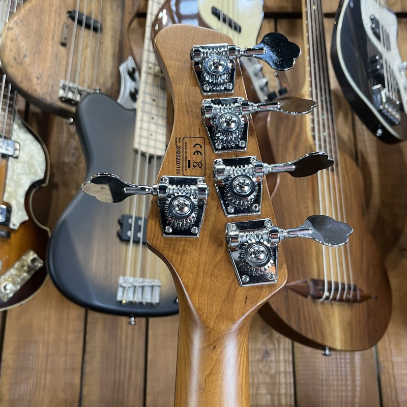 Sire Marcus Miller V5 Sunburst 5 Cordes