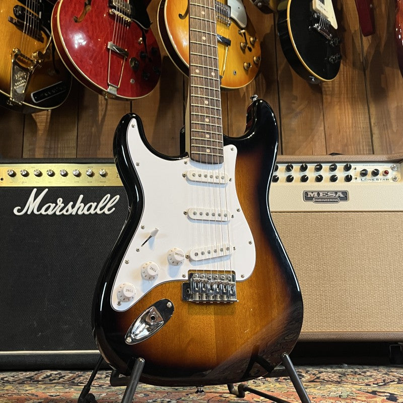 Squier Affinity Stratocaster Gaucher