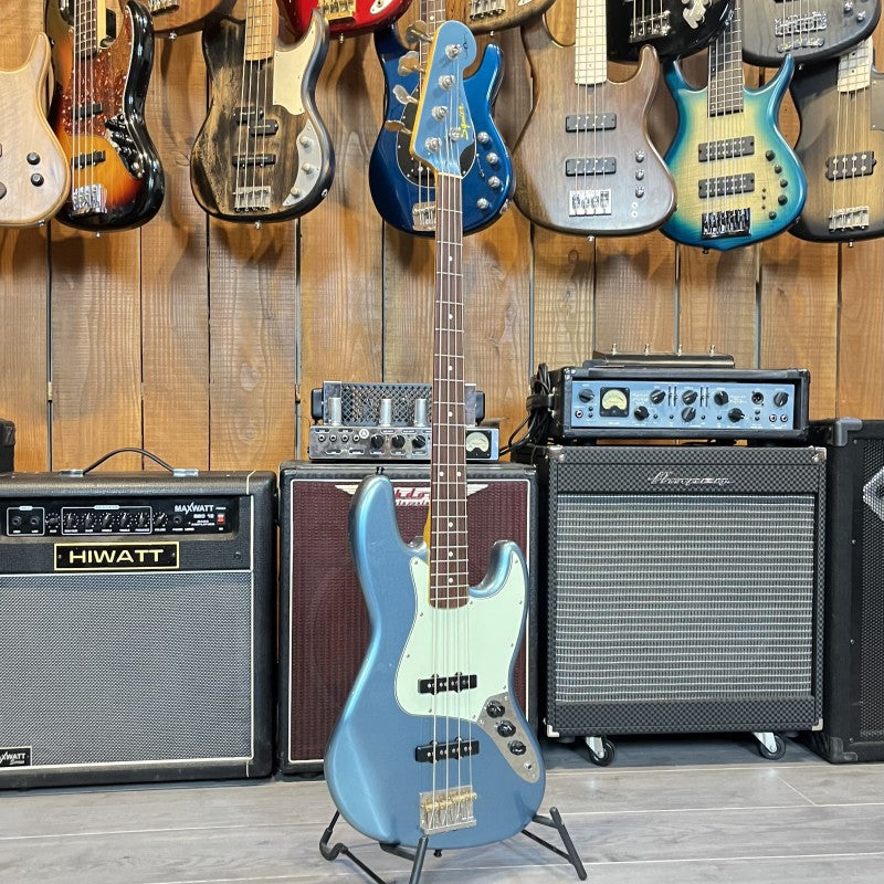Squier Classic Vibe James Johnston Jazz Bass